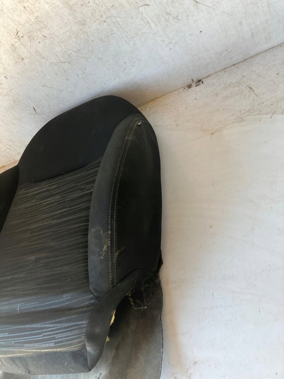 OPARCIE seat left front PEUGEOT 208 LIFT