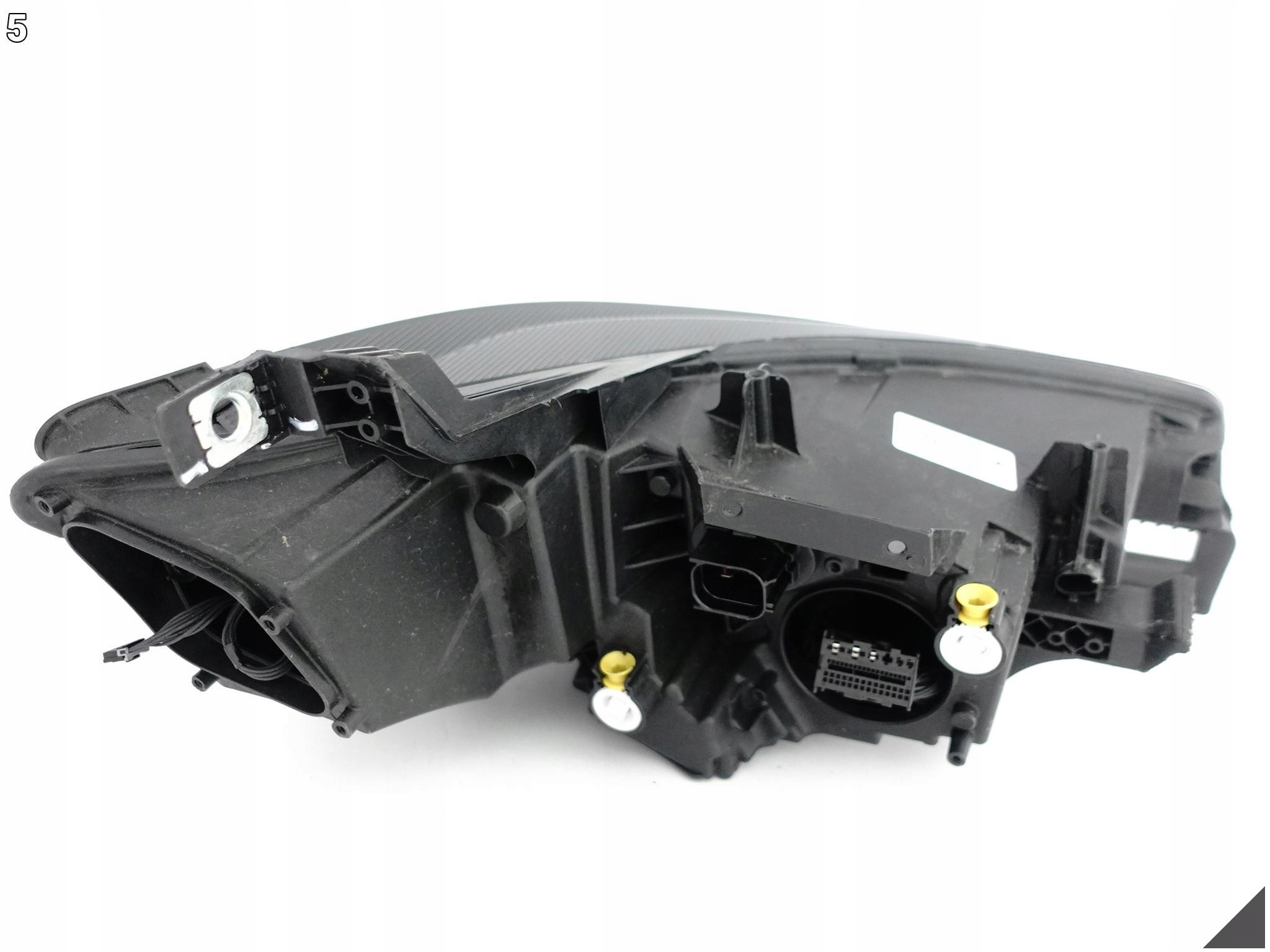 CUPRA BORN 10F 21- light FULL LED left front EUROPA