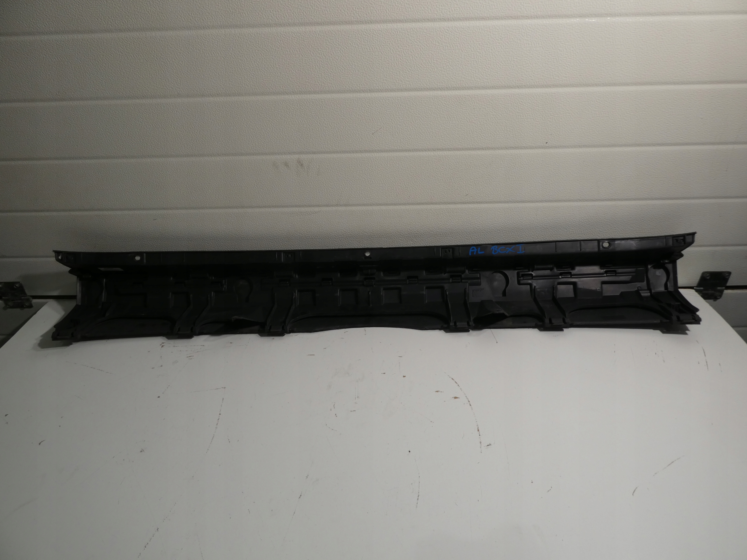 bumper rear part rear VW CRAFTER SPRINTER A9068800171