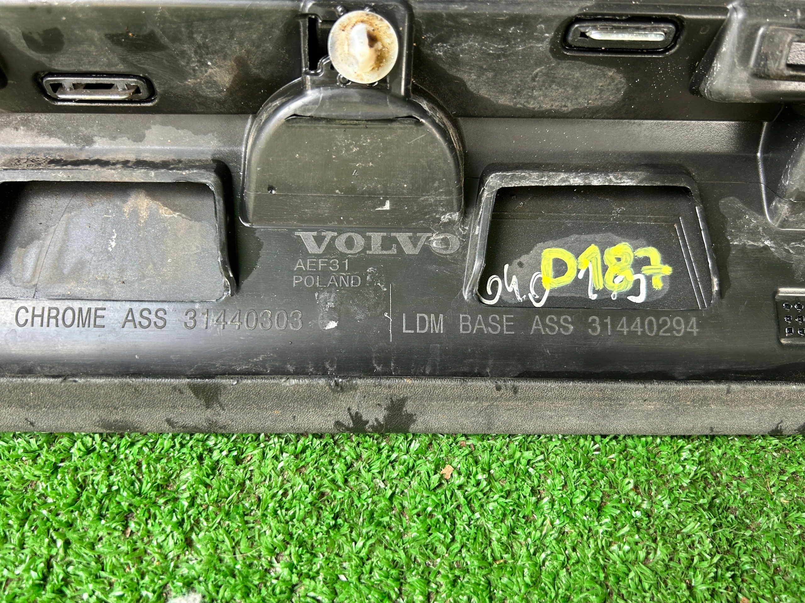 VOLVO XC40 moulding door right front 31440303