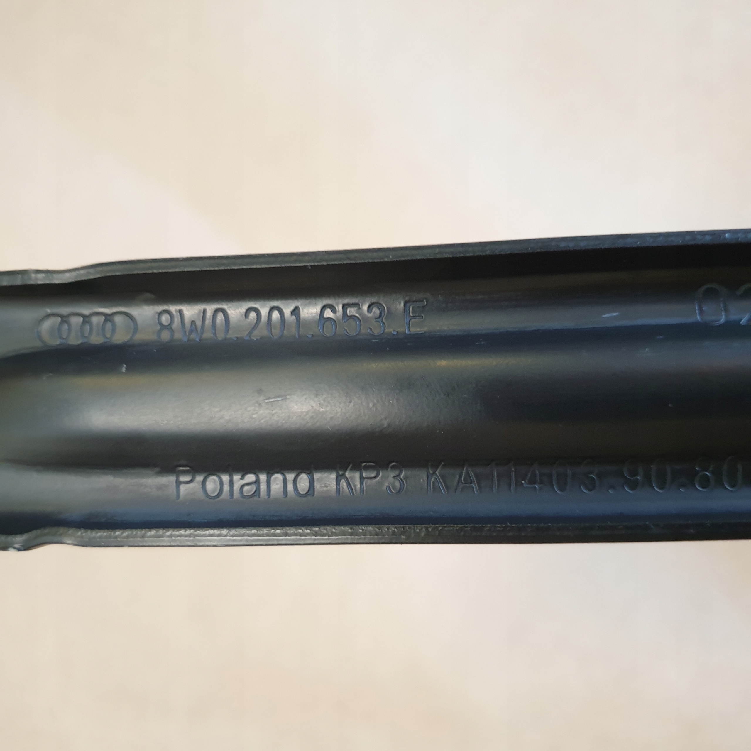 Poignée Support plaque Réservoir Carburant Console AUDI A4 B9 8W A5 F5 OE