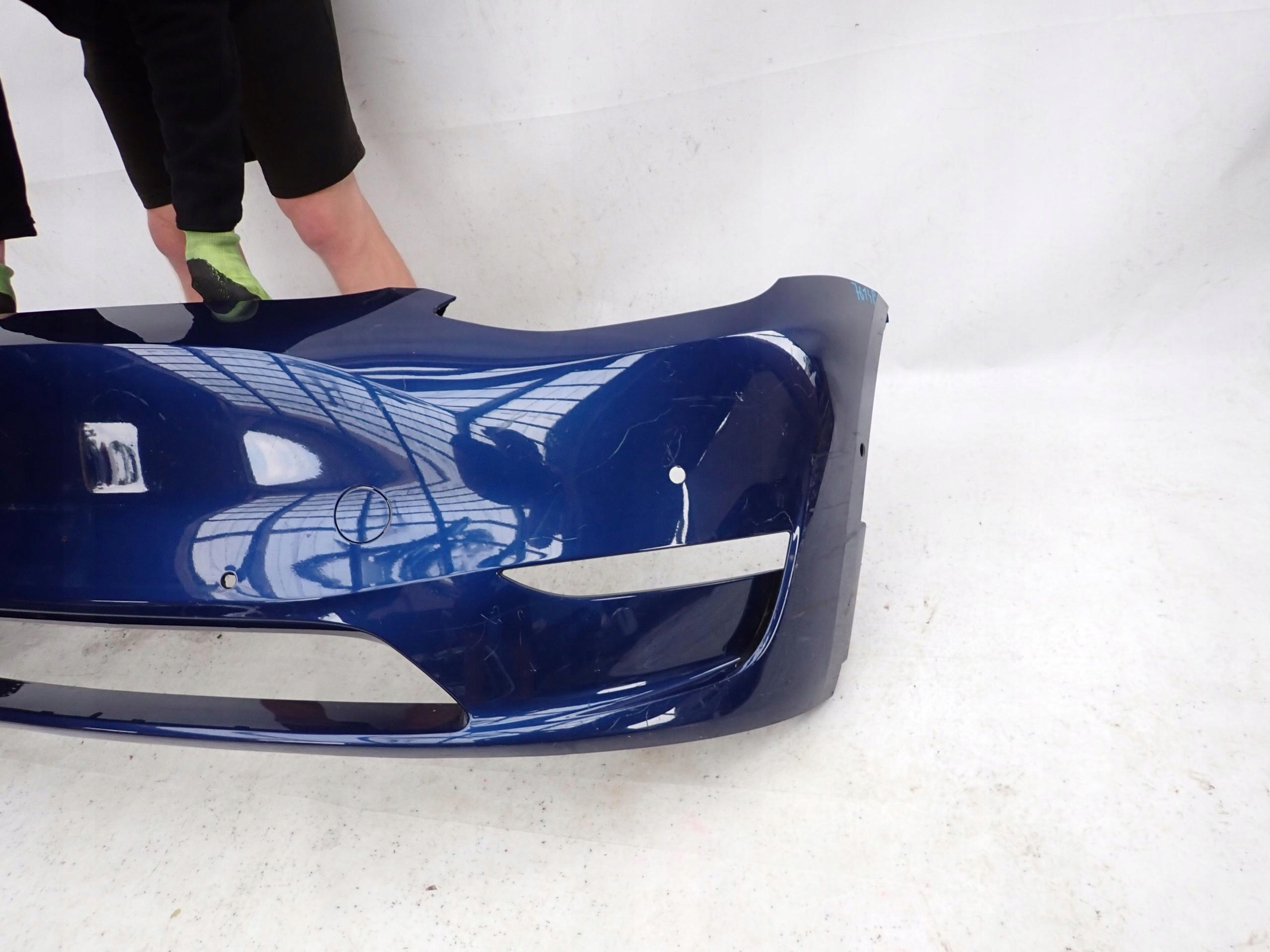 TESLA Y 21- bumper front front PDC