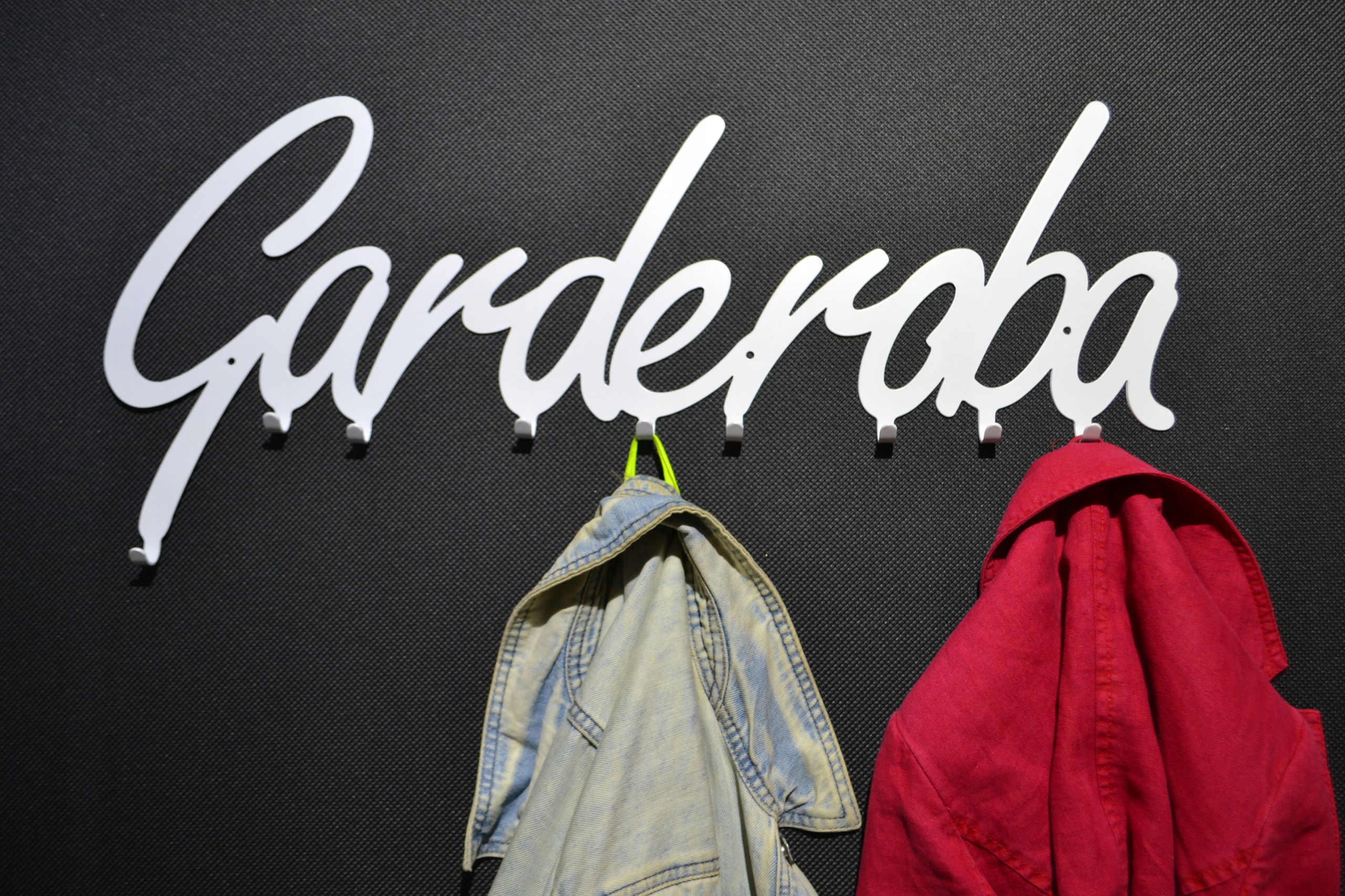 

Garderoba #1 Biały Wieszak na ubrania 70cm Metal