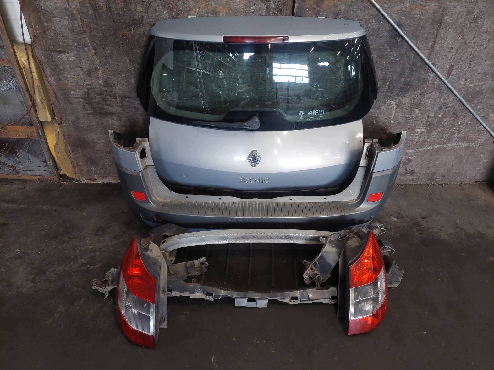 complete rear part RENAULT GRAND SCENIC II TEA19 trunk door boot bumper lights