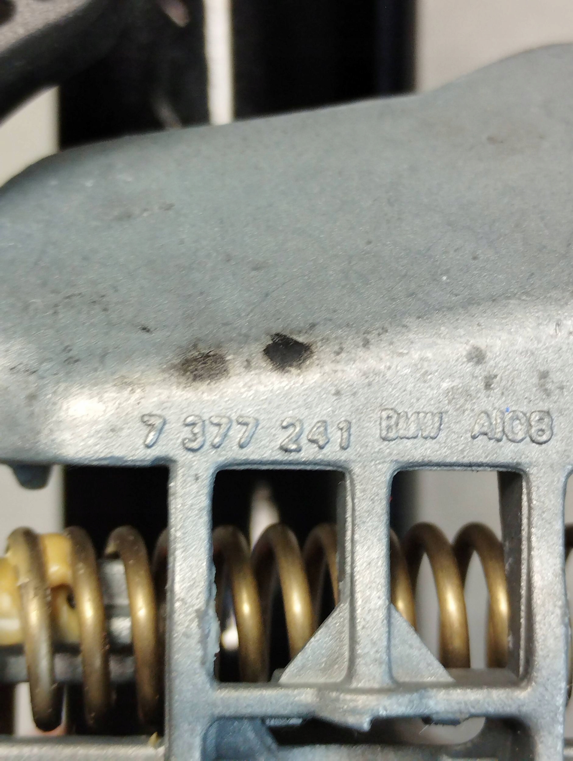 BMW 7 G11 handle left rear part 475 7377241 KEYLESS