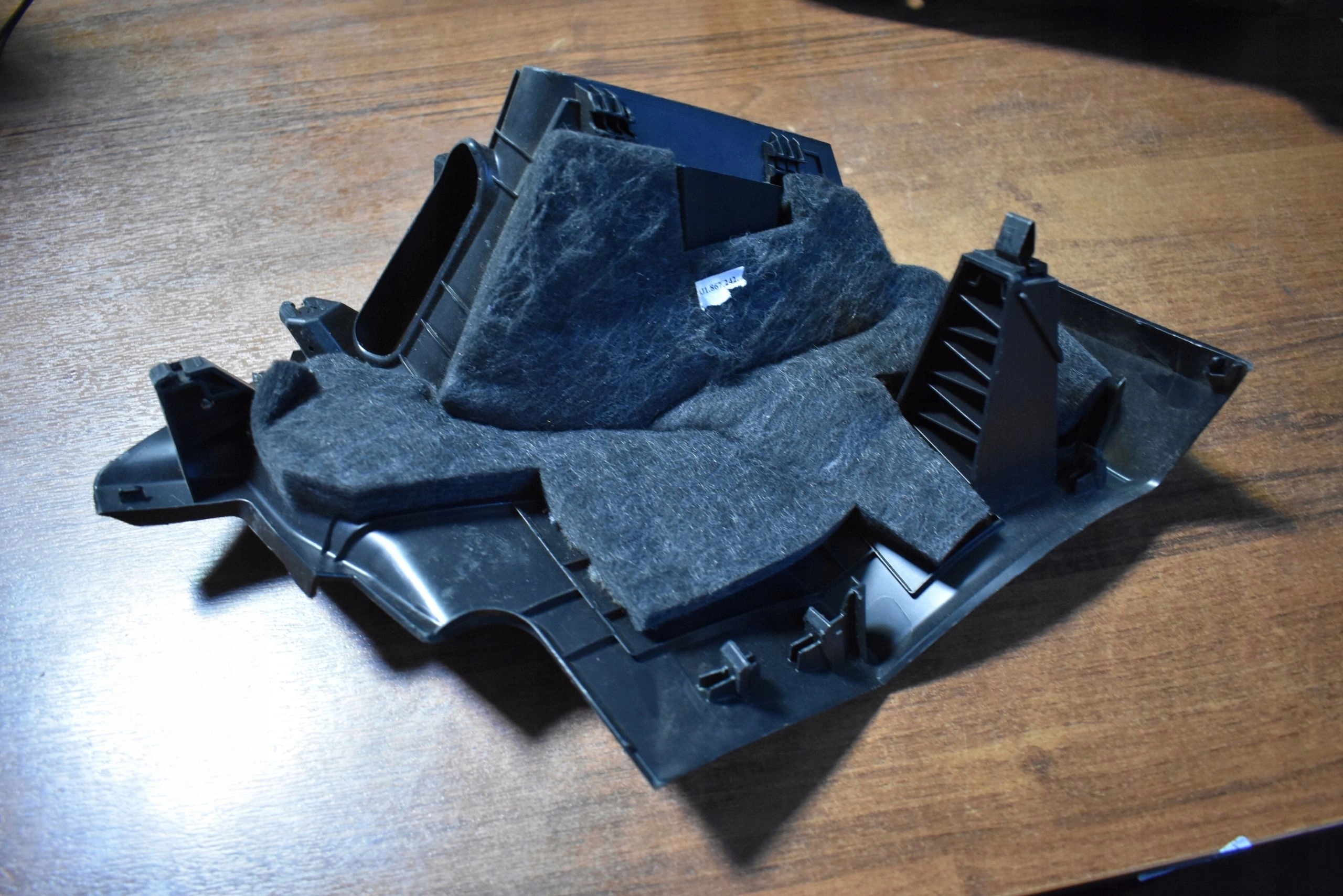 IDEALNA BLENDE ABDECKUNG SLUPKA C PORSCHE TAYCAN 1