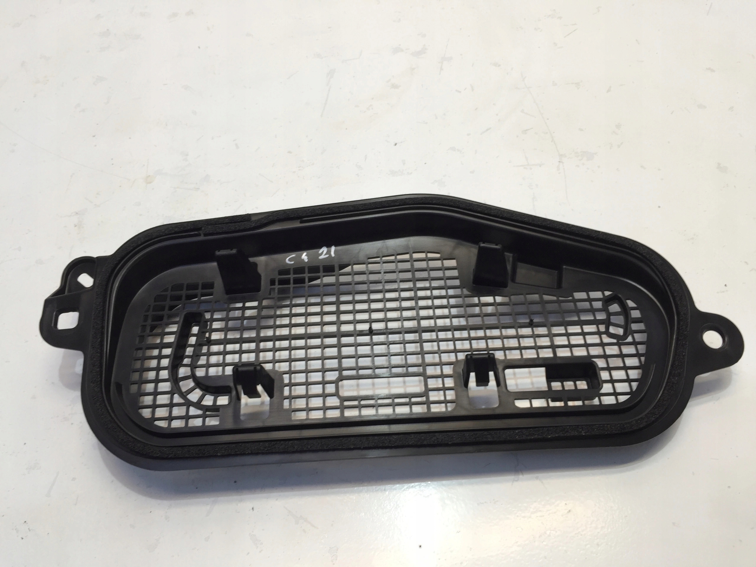 CITROEN C4 III 2021 KRATKA WLOTU POWIETRZA 9822948