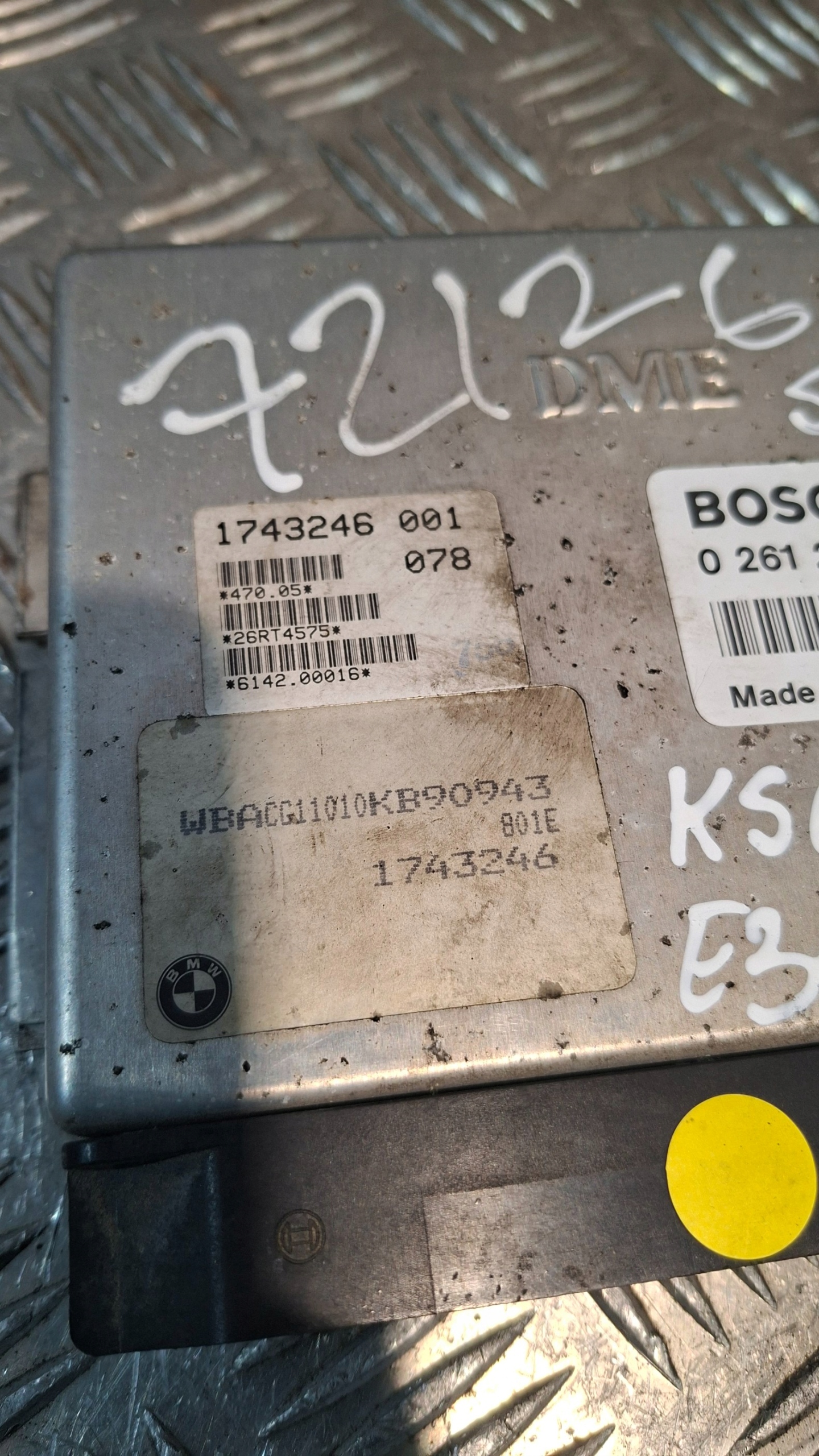 control unit of the engine BMW E36 1.6
