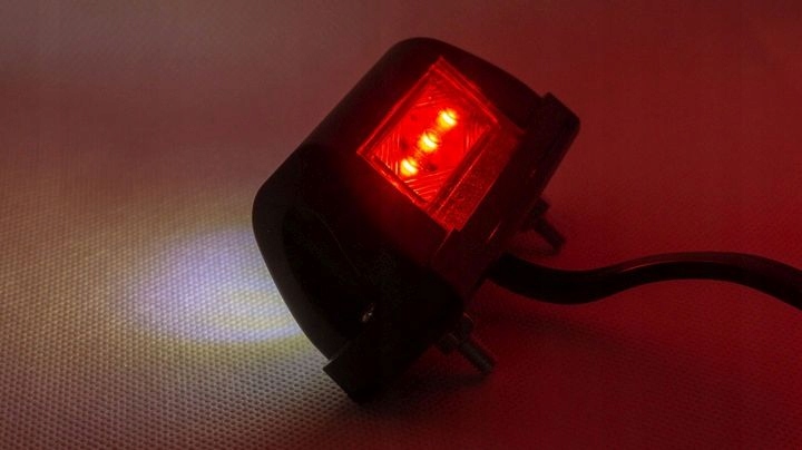 Lampa obrysowa LED obrysówka boczna TYLNA NAROŻNA Numer katalogowy części LD 703