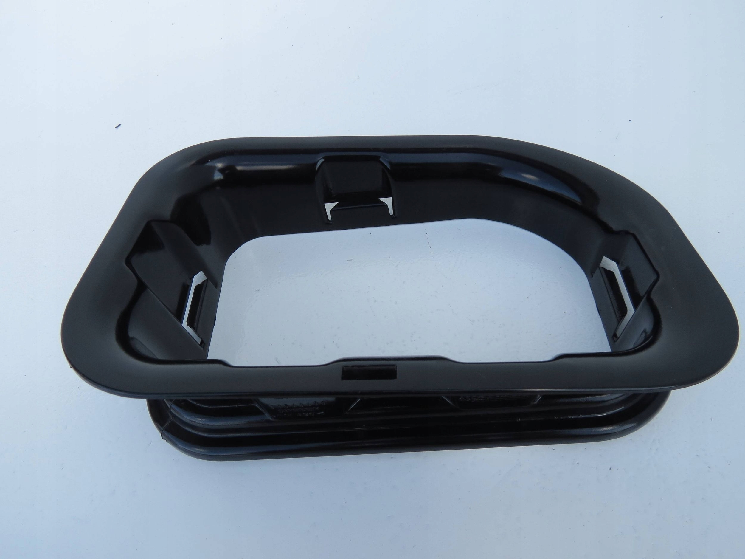 intake air KRATKI VOLVO XC90 30643490