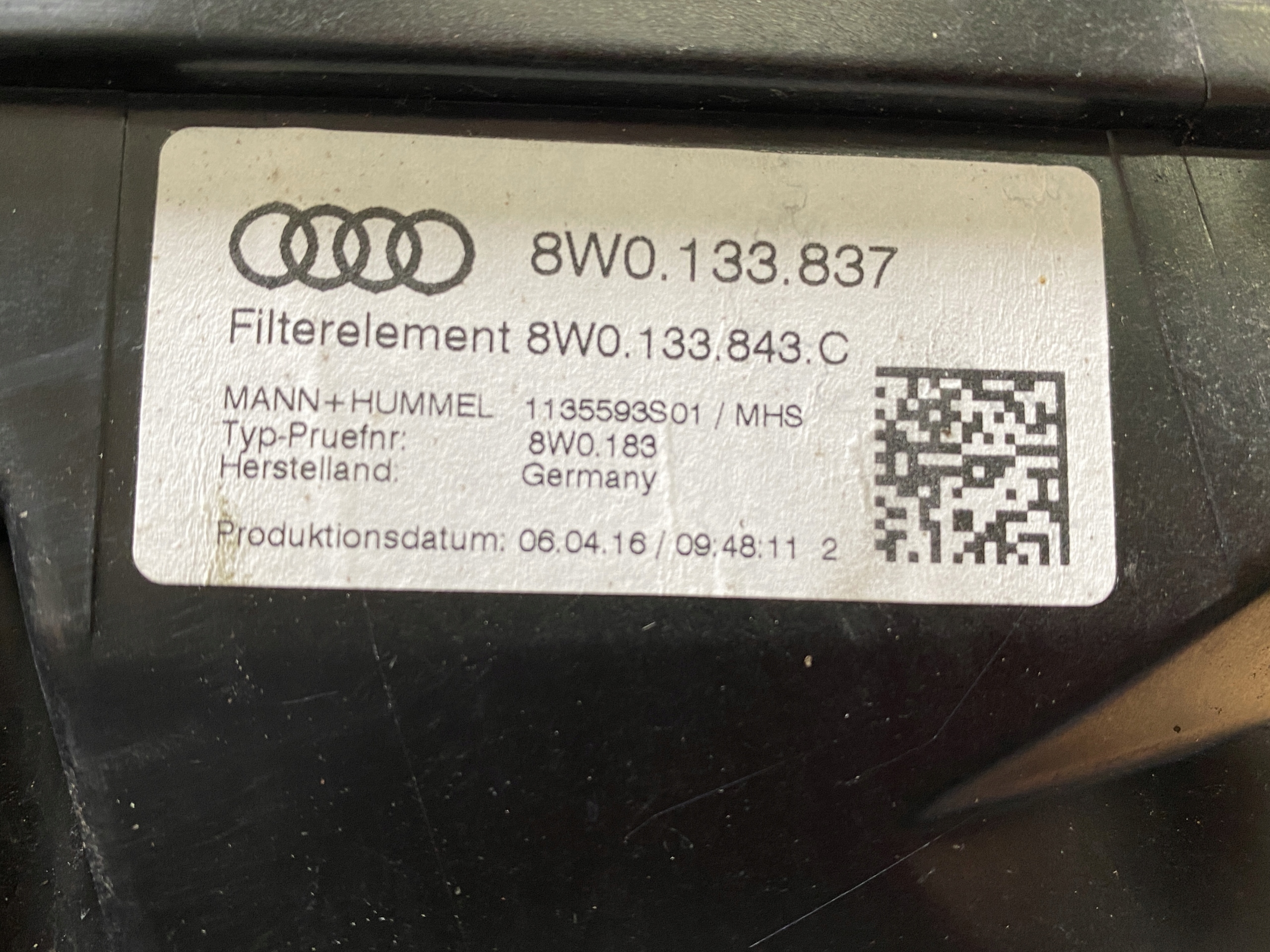 AUDI A4 A5 8W B9 2.0TFSI FILTER luft 8W0133837