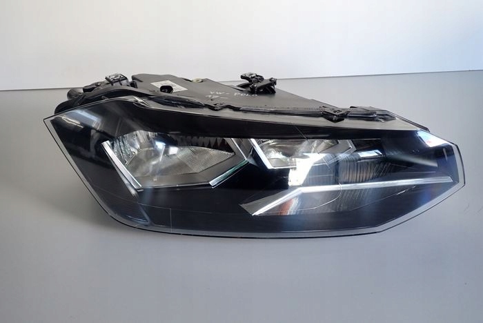 VW POLO 2G 17- reflektor right light right 2G1941006