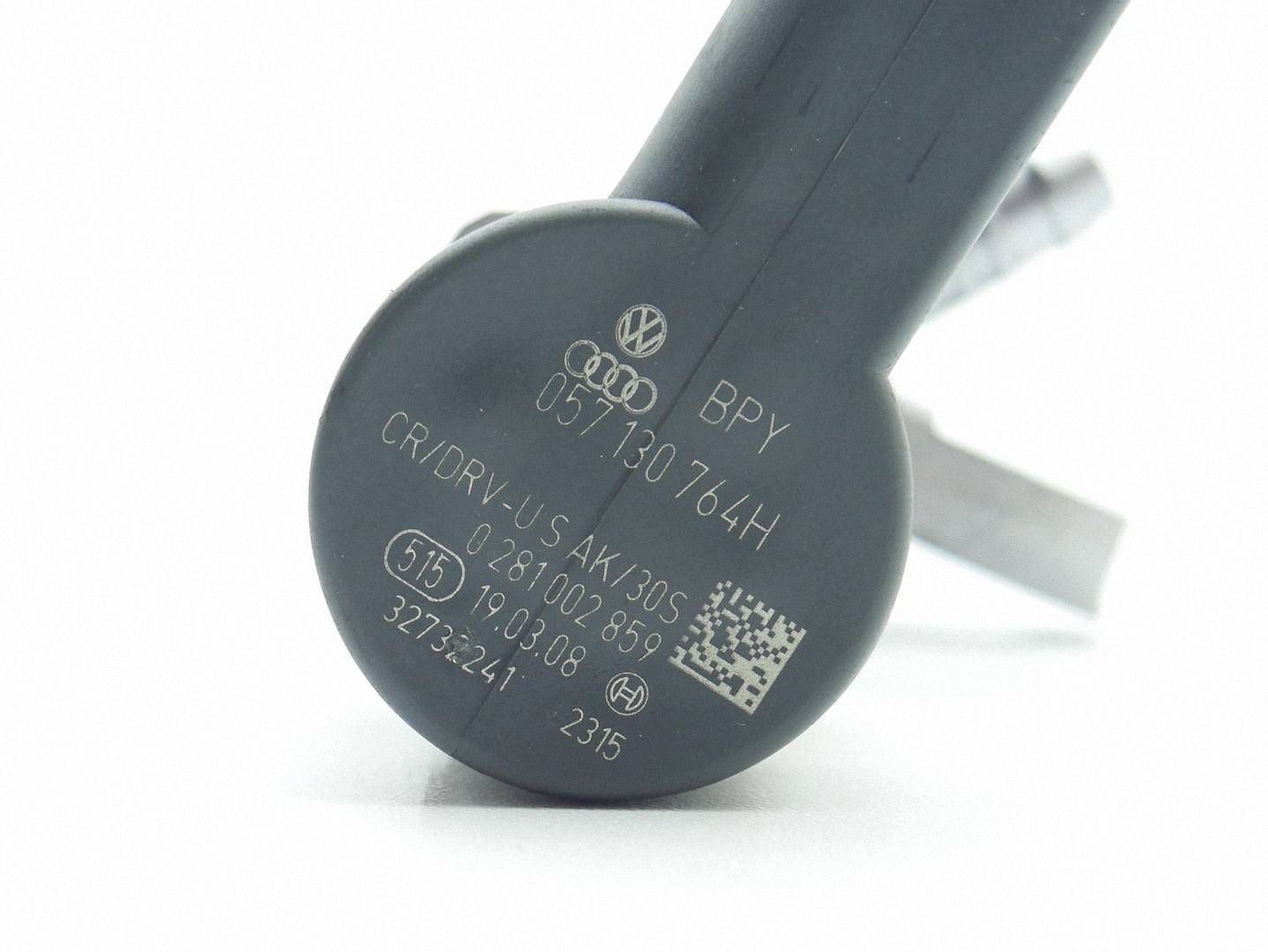 Rampe injection Capteurs VW PASSAT B6 2.0 TDI 03L130089