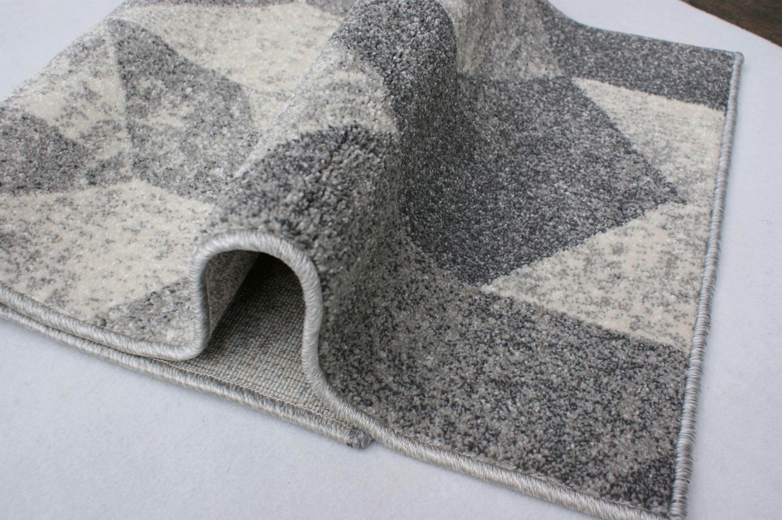 

Dywanik, Chodnik 60x120 Avis Trójkąty Grey