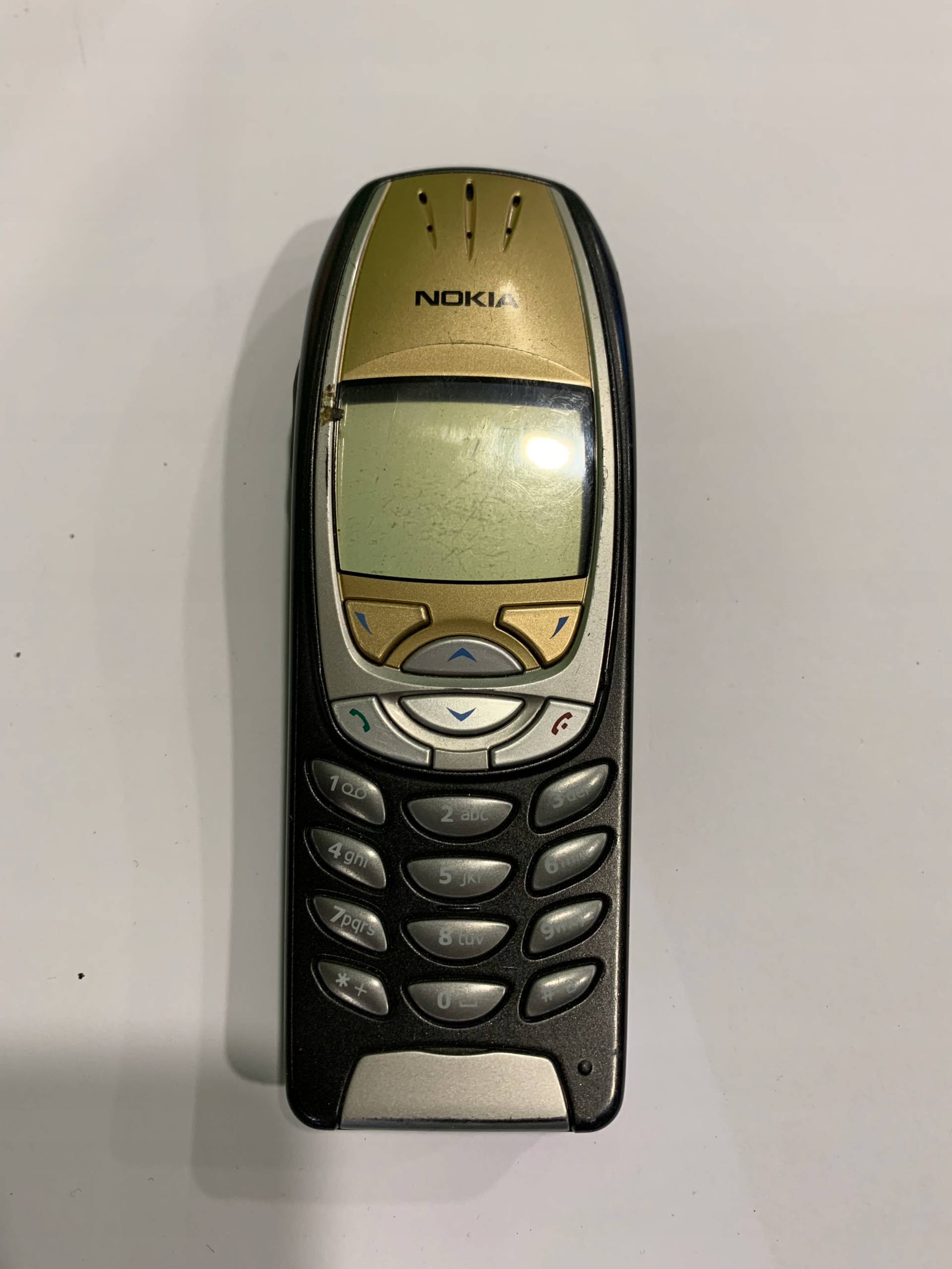 Мобильный телефон Nokia 6310i 4 МБ 3G черный