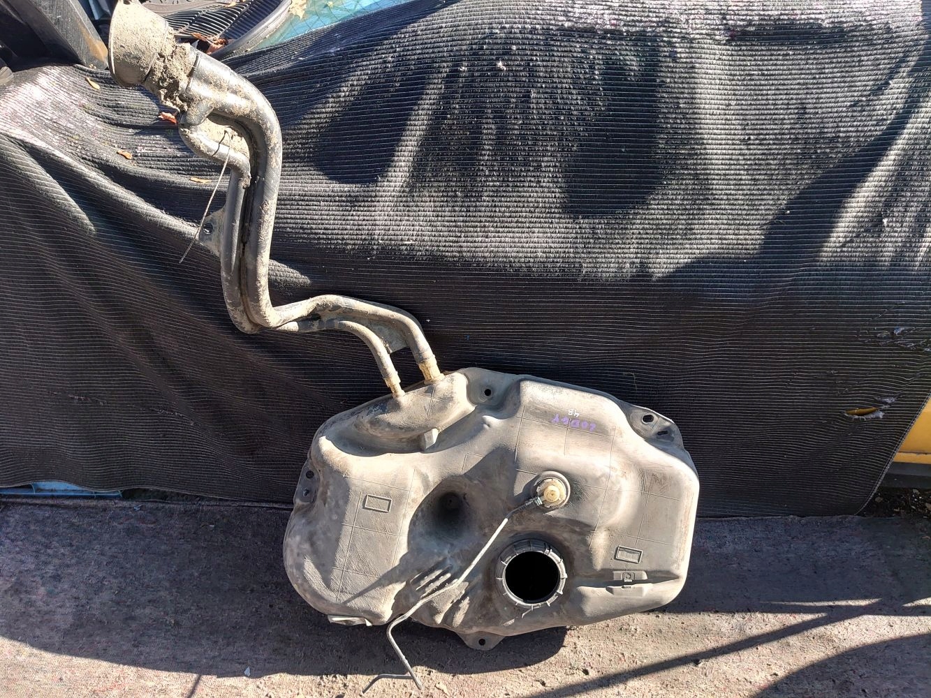 8201163425 - топливный бак Dacia DOKKER LODGY 1.2 TC