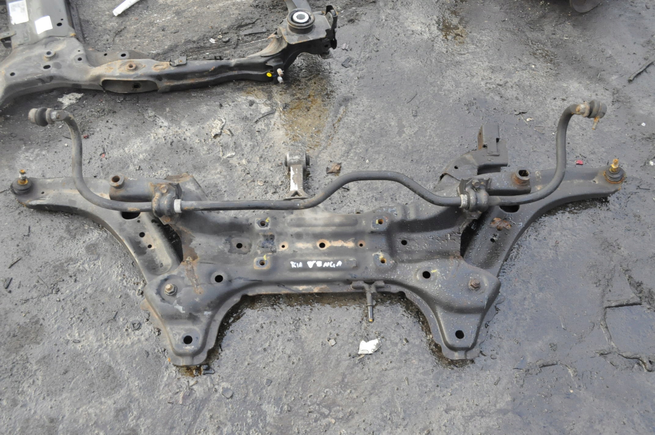 KIA VENGA SANKI ZAWIESZENIA 62421-2K000
