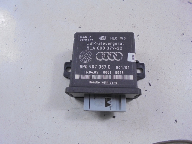 AUDI A3 8P MODUŁ ŚWIATEŁ 8P0907357C 5LA008379-22 Wersja Europejska