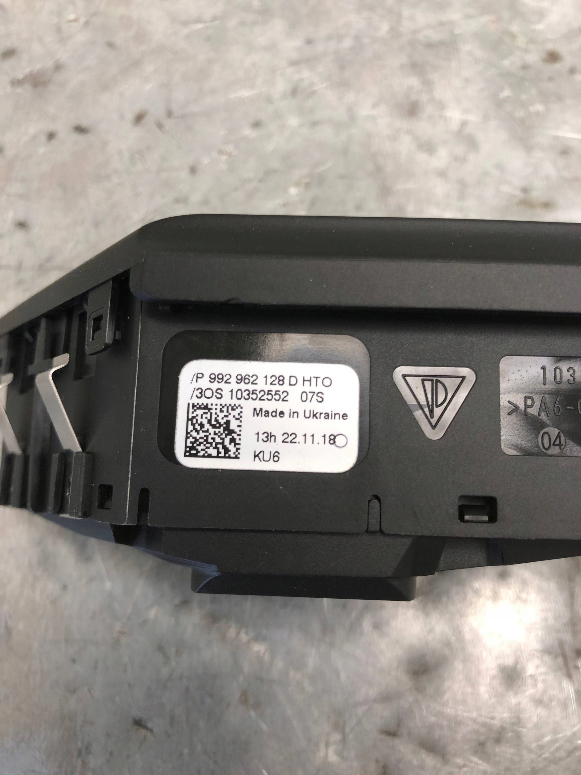 switch PRZYCISKI PAMIECI seat left front PORSCHE 992 992962128D