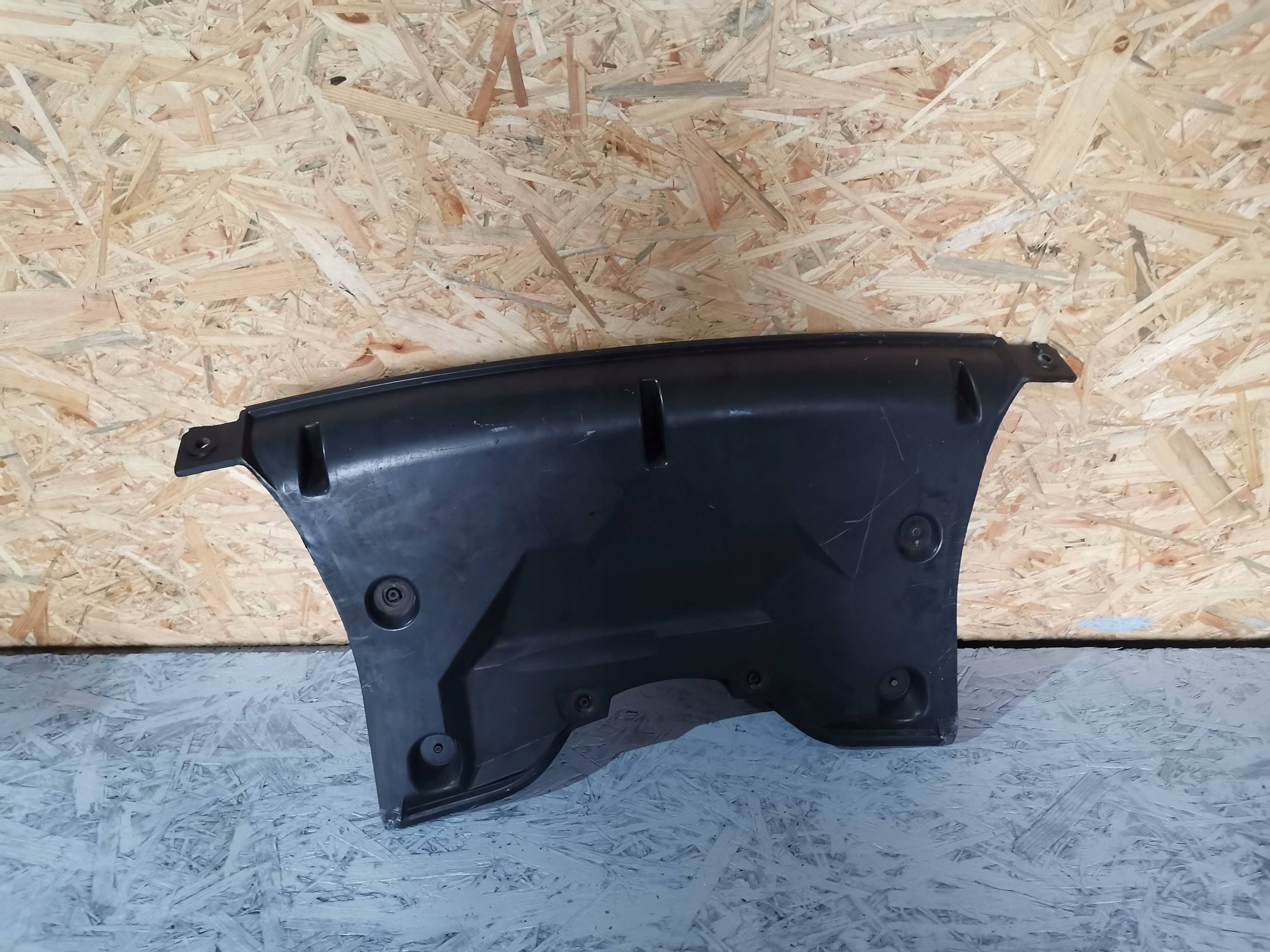 cover of a filter, cab BMW X5 E53 8409049