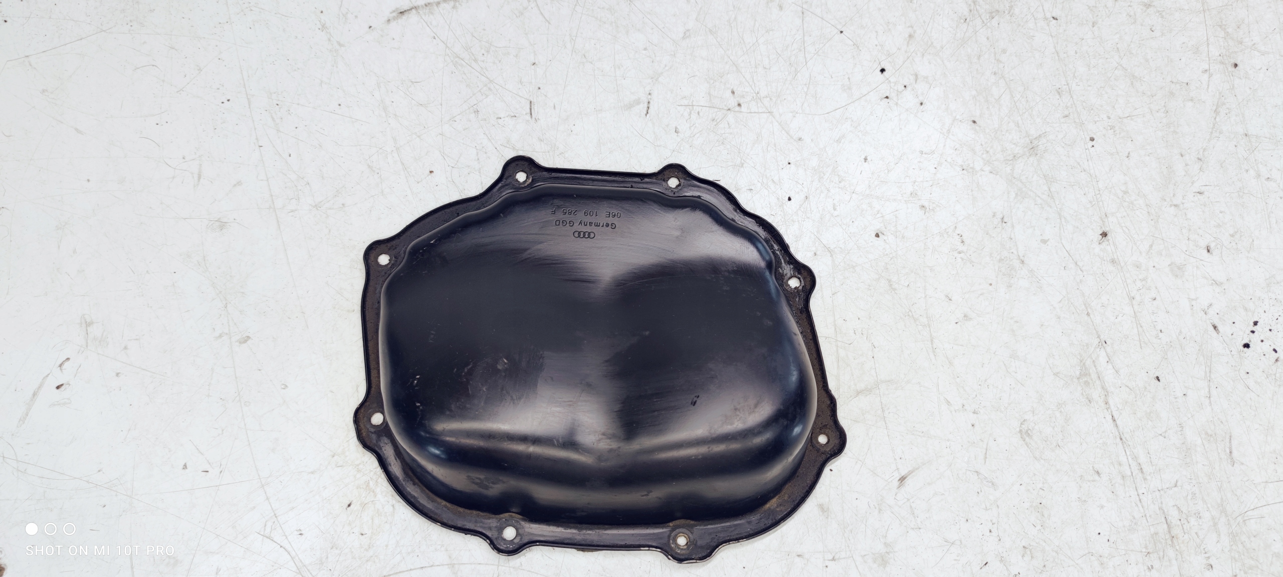 kryt rozvodu AUDI A6 C6 2.4 3.2 06E109285F
