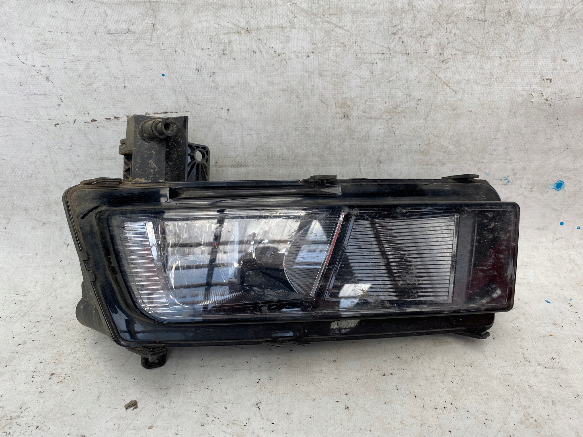 VW TOURAN II 5TA 15- Nebelscheinwerfer links 5TA941661A