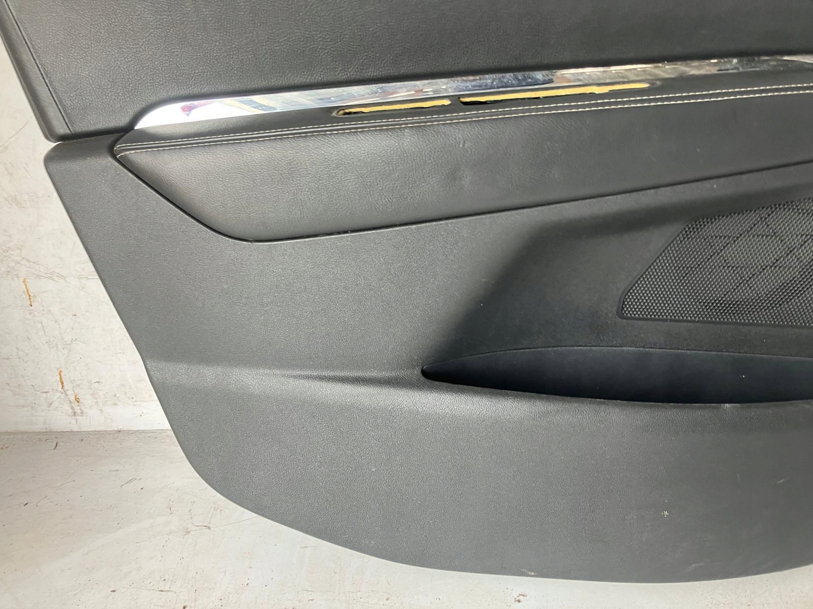 side door left front PEUGEOT 3008 and leather
