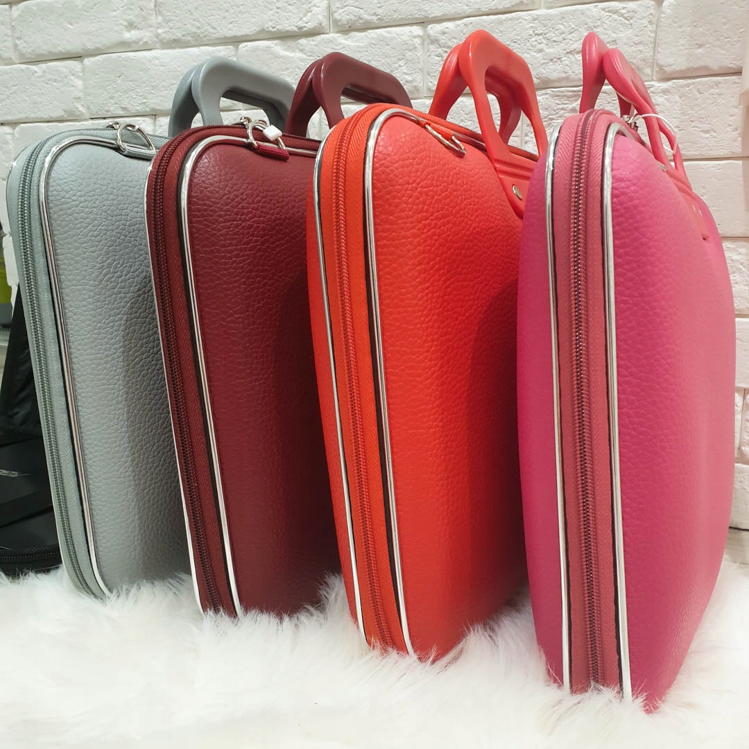 TORBA NA LAPTOPA RÓŻOWA DELL TOSHIBA 15 CALI SKÓRZANA AKTÓWKA Z RĄCZKĄ Wzór dominujący bez wzoru