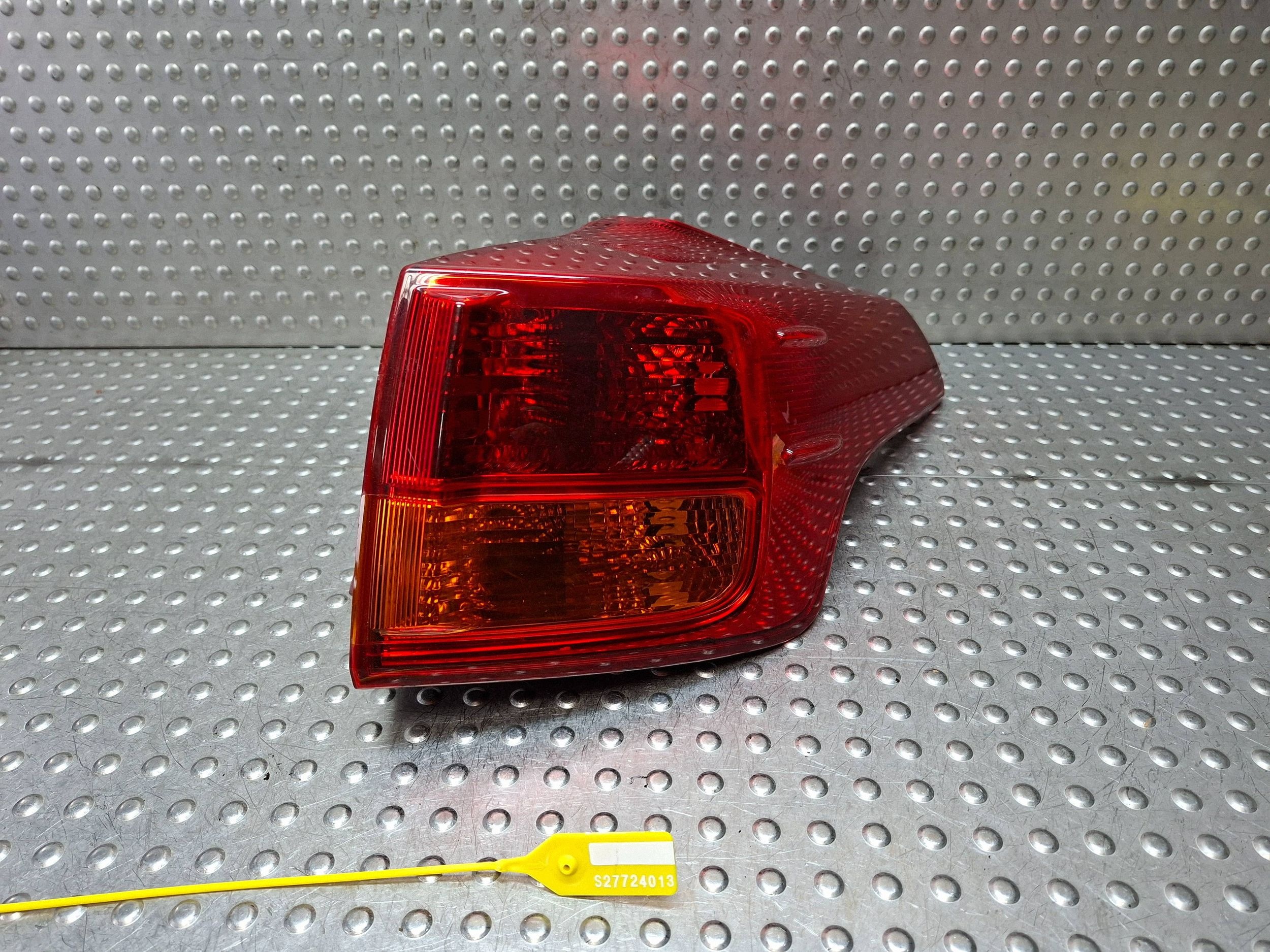 feu arrière droit TOYOTA RAV 4 12-15 EU