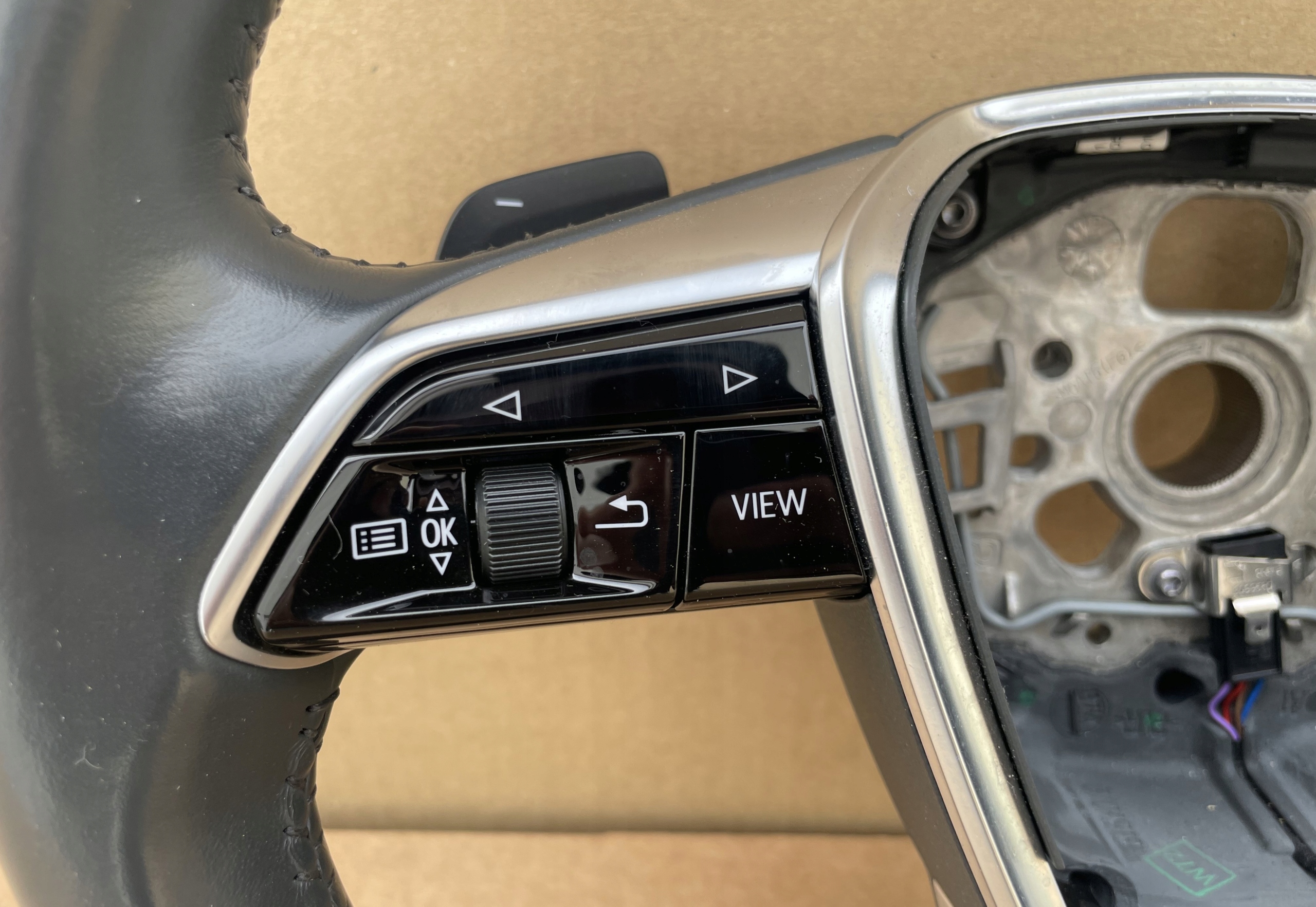 steering wheel, AUDI A6 C8 leather MULTI as new original 4K0419091B
