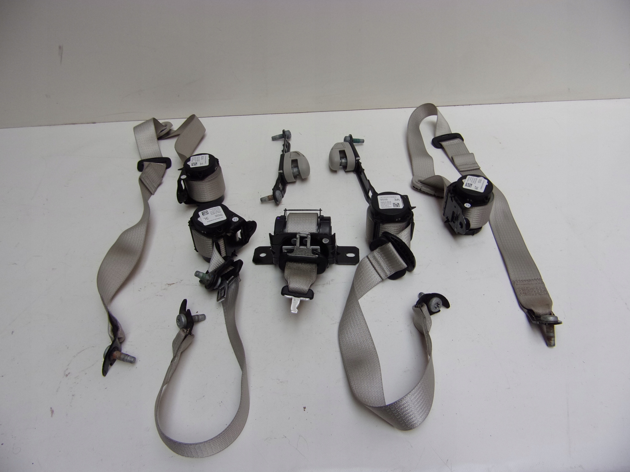 CHRYSLER PACIFICA 16-РЕМНИ БЕЗОПАСНОСТИ СЗАДИ