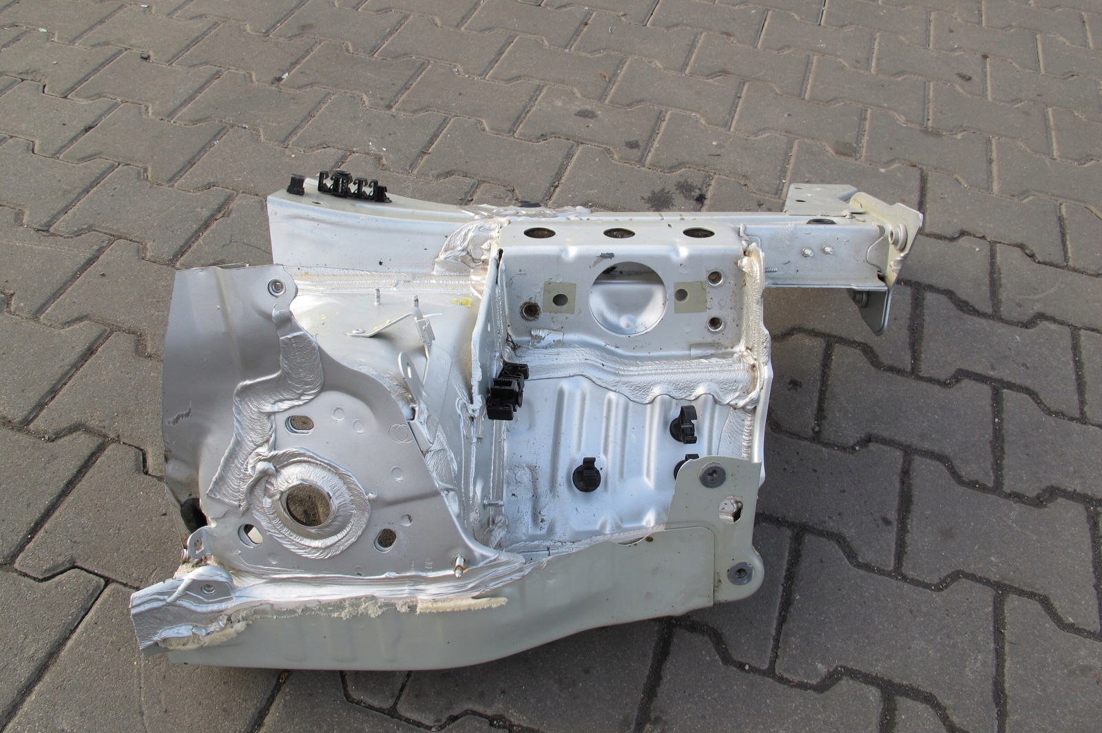 RENAULT CLIO 3 III LIFT GT quarter right front front TED69
