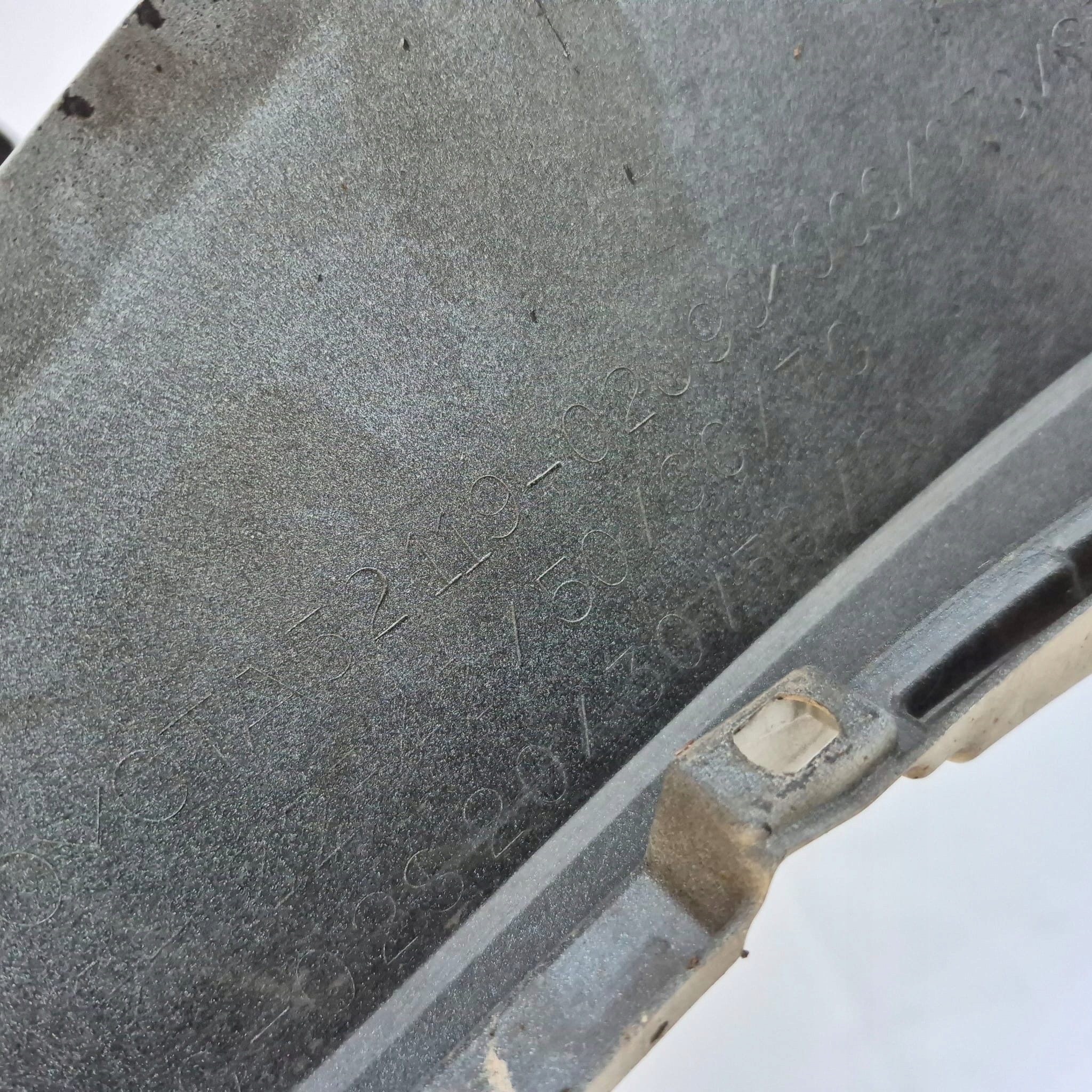 TOYOTA COROLLA XII 12 HB KOMBI bumper front front washer PDC