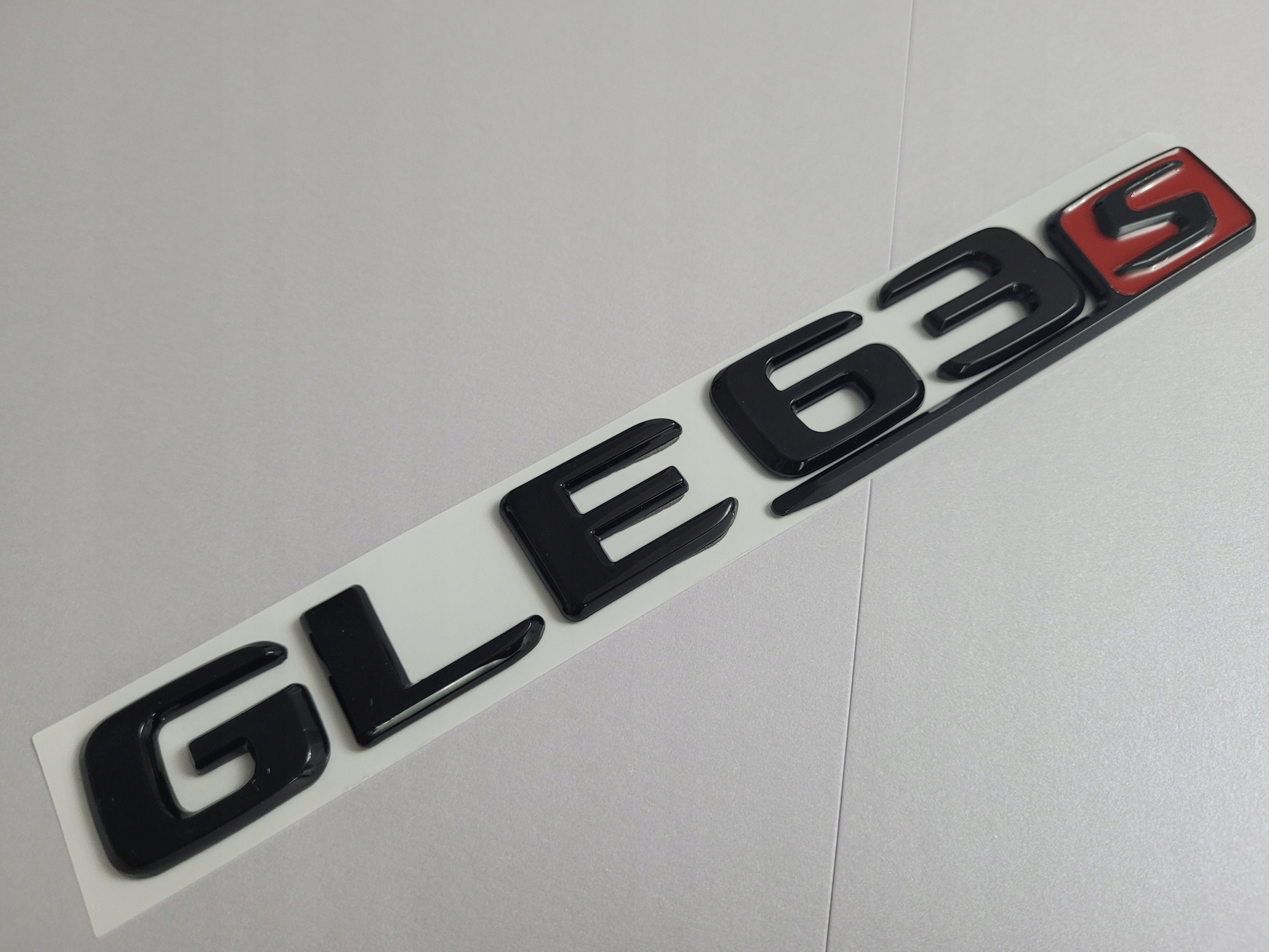 

Emblemat do Mercedes GLE63s Black Glossy