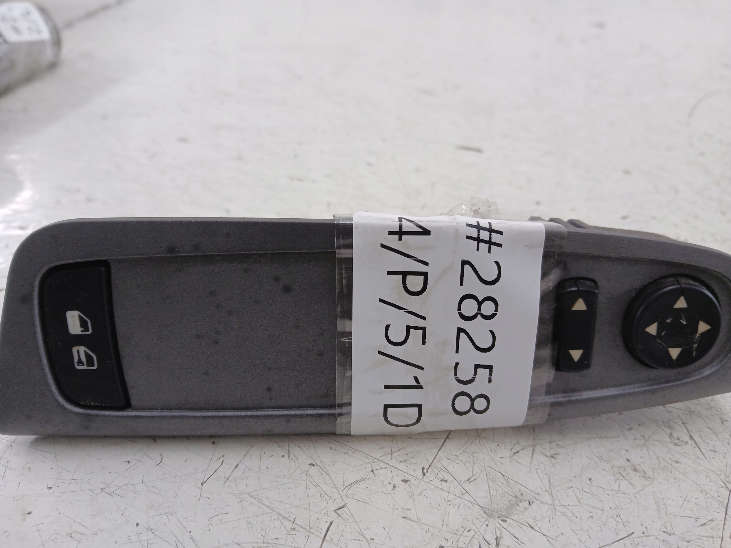 FIAT STILO PANEL okna levý předek B569