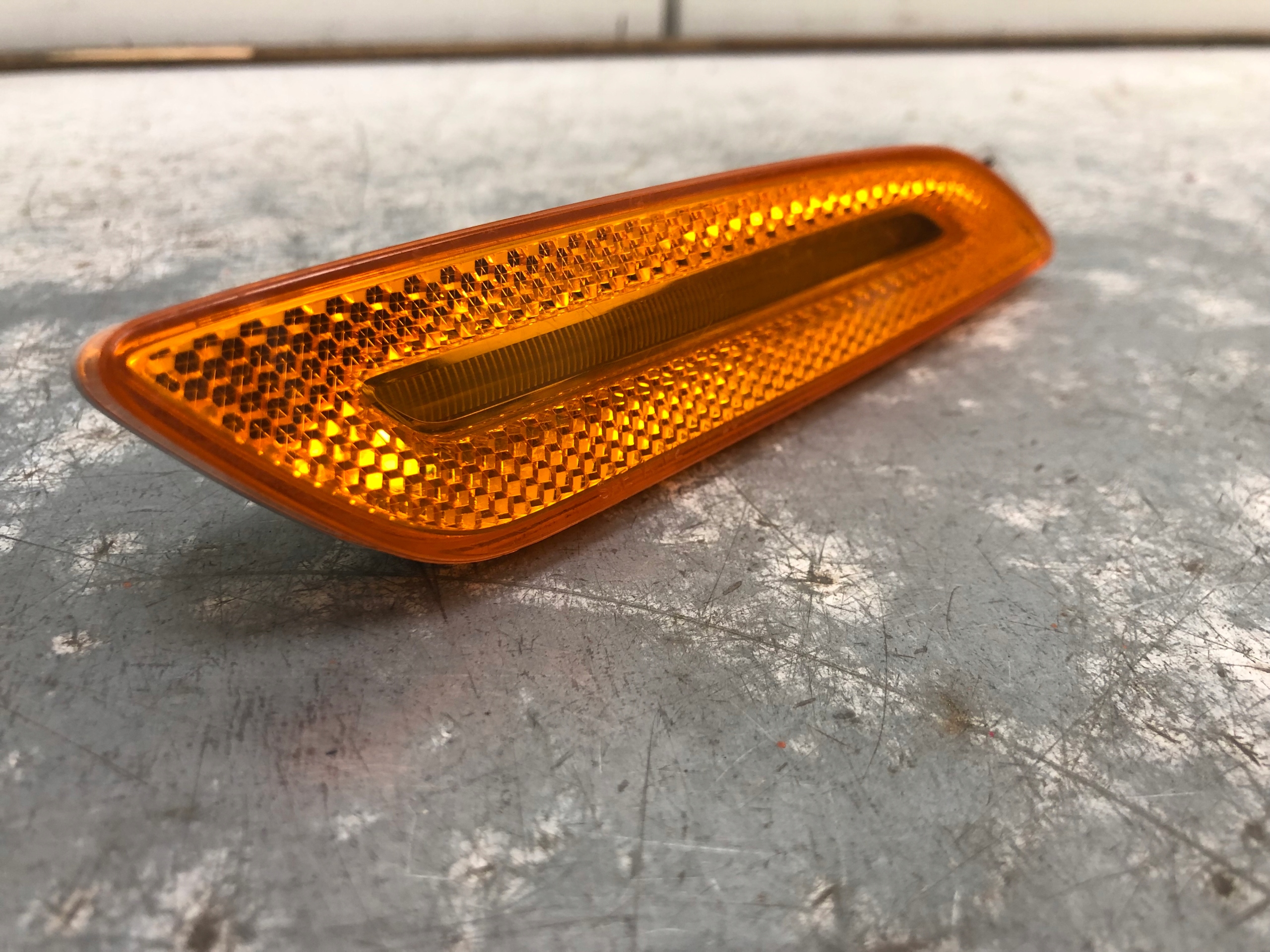 indicator right front PORSCHE CAYENNE 7P5945128
