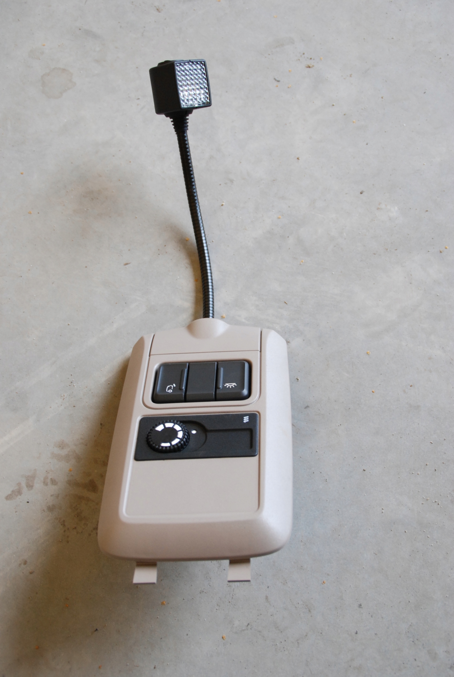 DAF XF 106 ЛАМПА С ПАНЕЛЬЮ