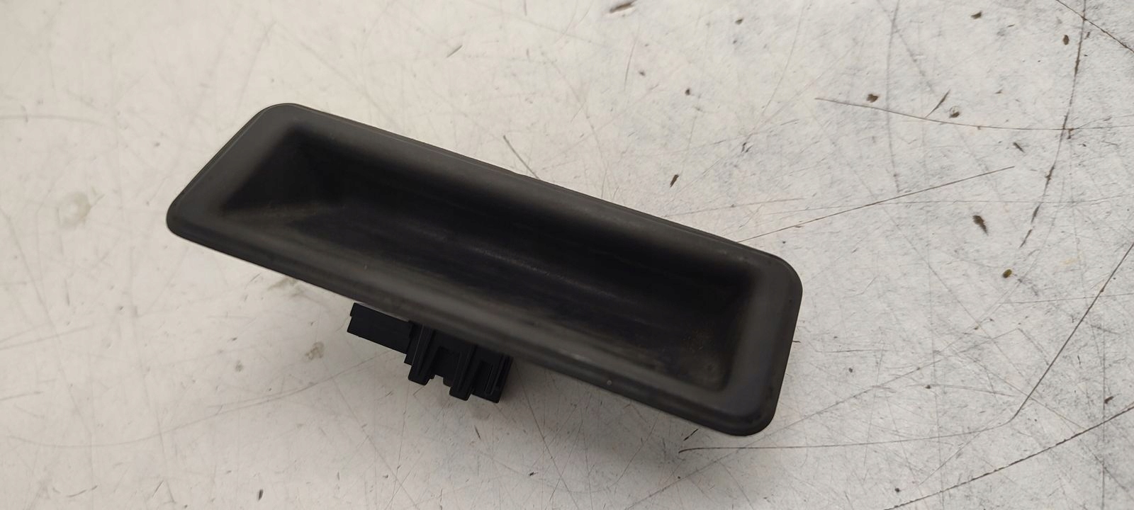 Mikrostyk button handle bonnet BMW E91 2,0D