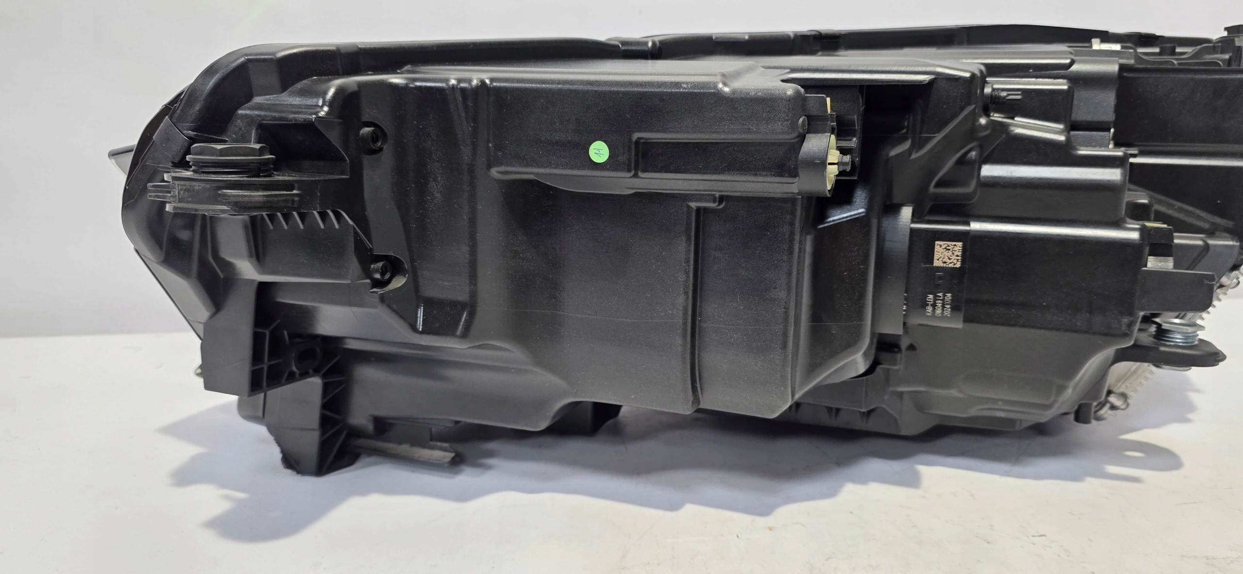 light right front FULL LED SKODA OCTAVIA IV LIFT 24- original 5E4941036