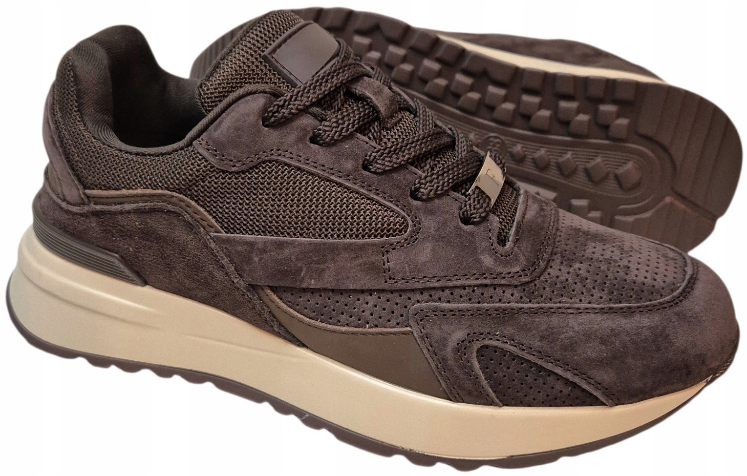 Filippo DP7728/26 Čokoládové sportovní tenisky, semišová kůže, vel 37