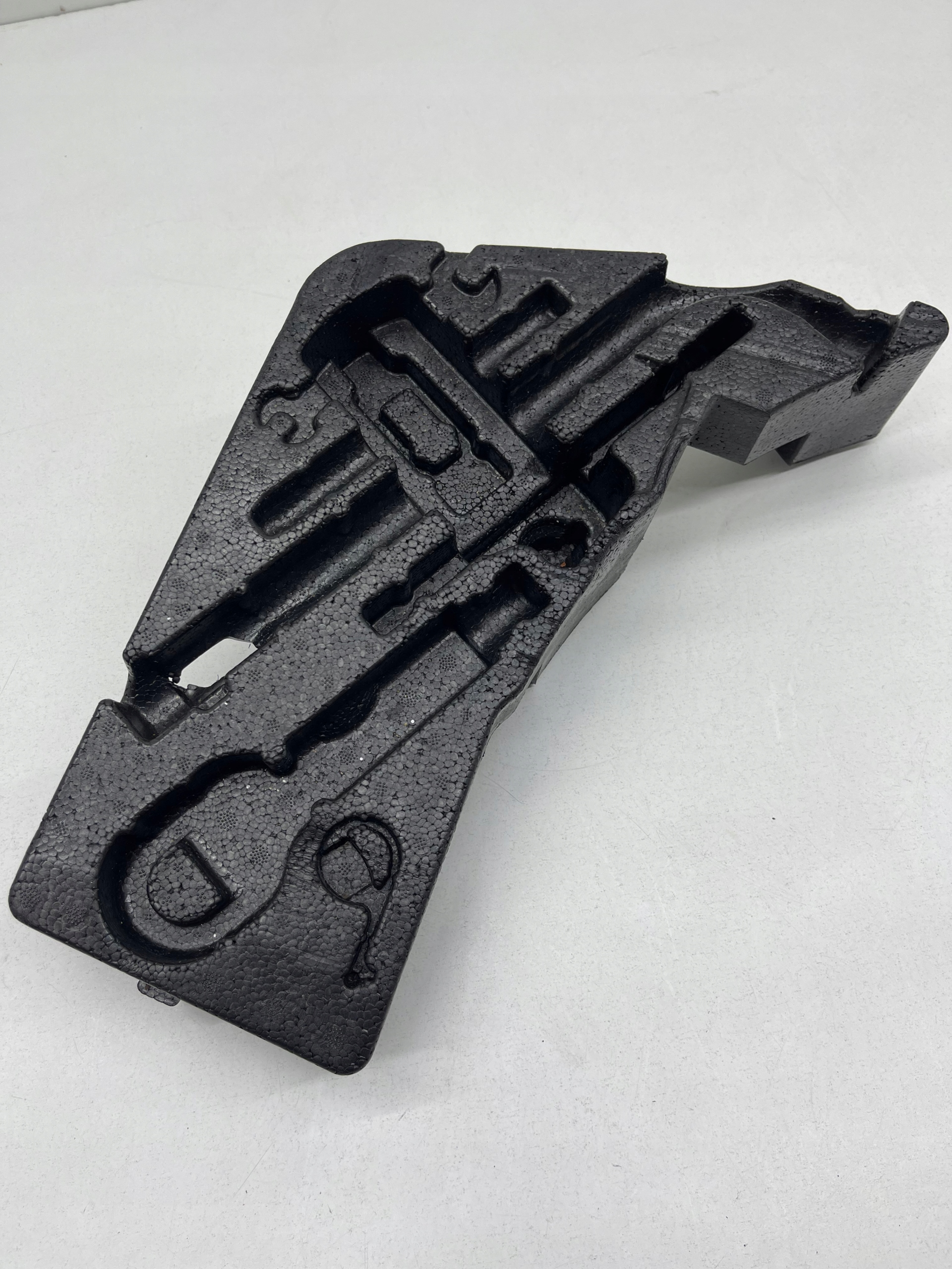 AUDI Q7 4L styropian narzędzi wład bagażnika