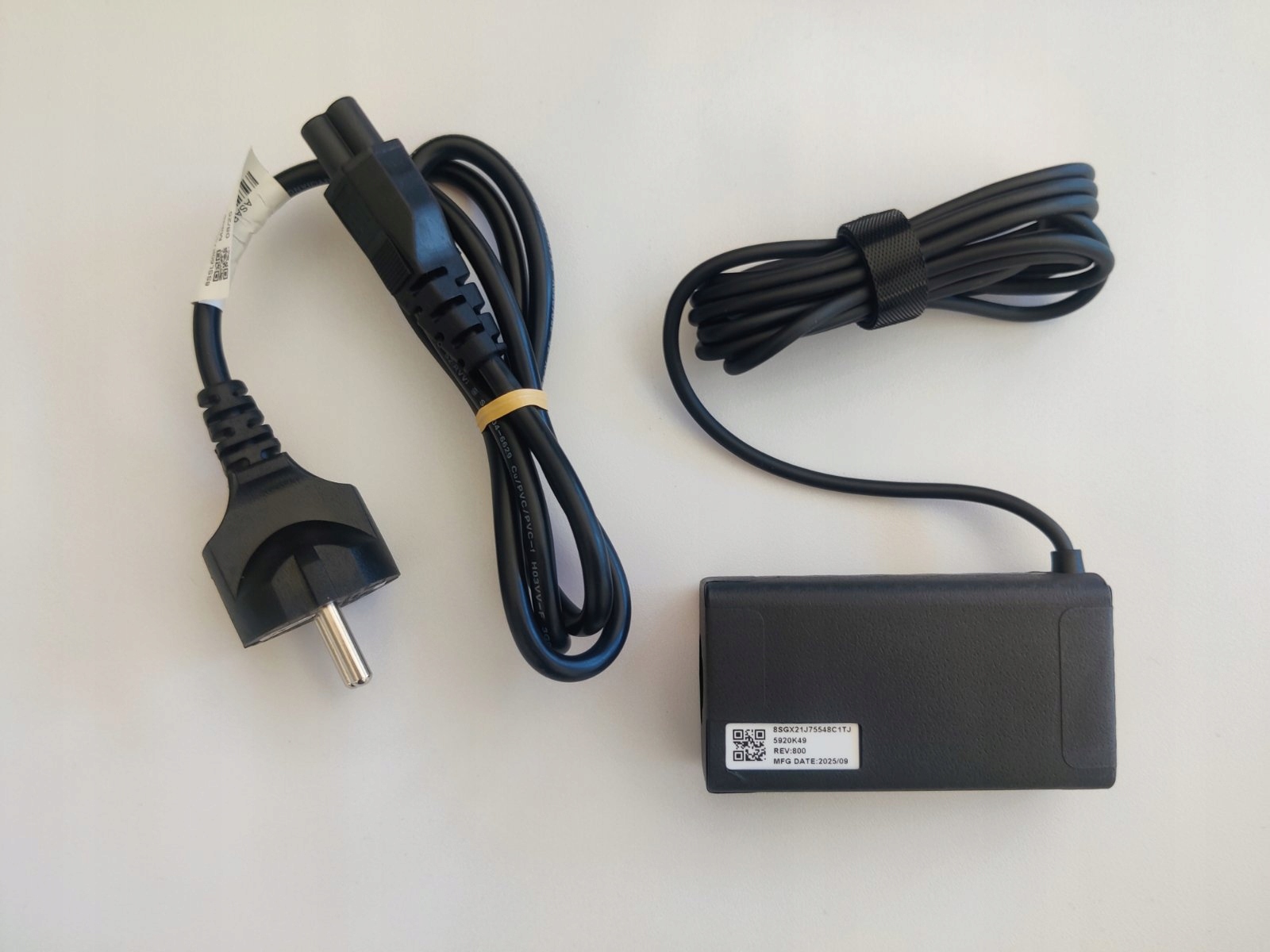 Napájací zdroj Lenovo 65 W pre originál 8SGX21J75548C1TJ napájací kábel