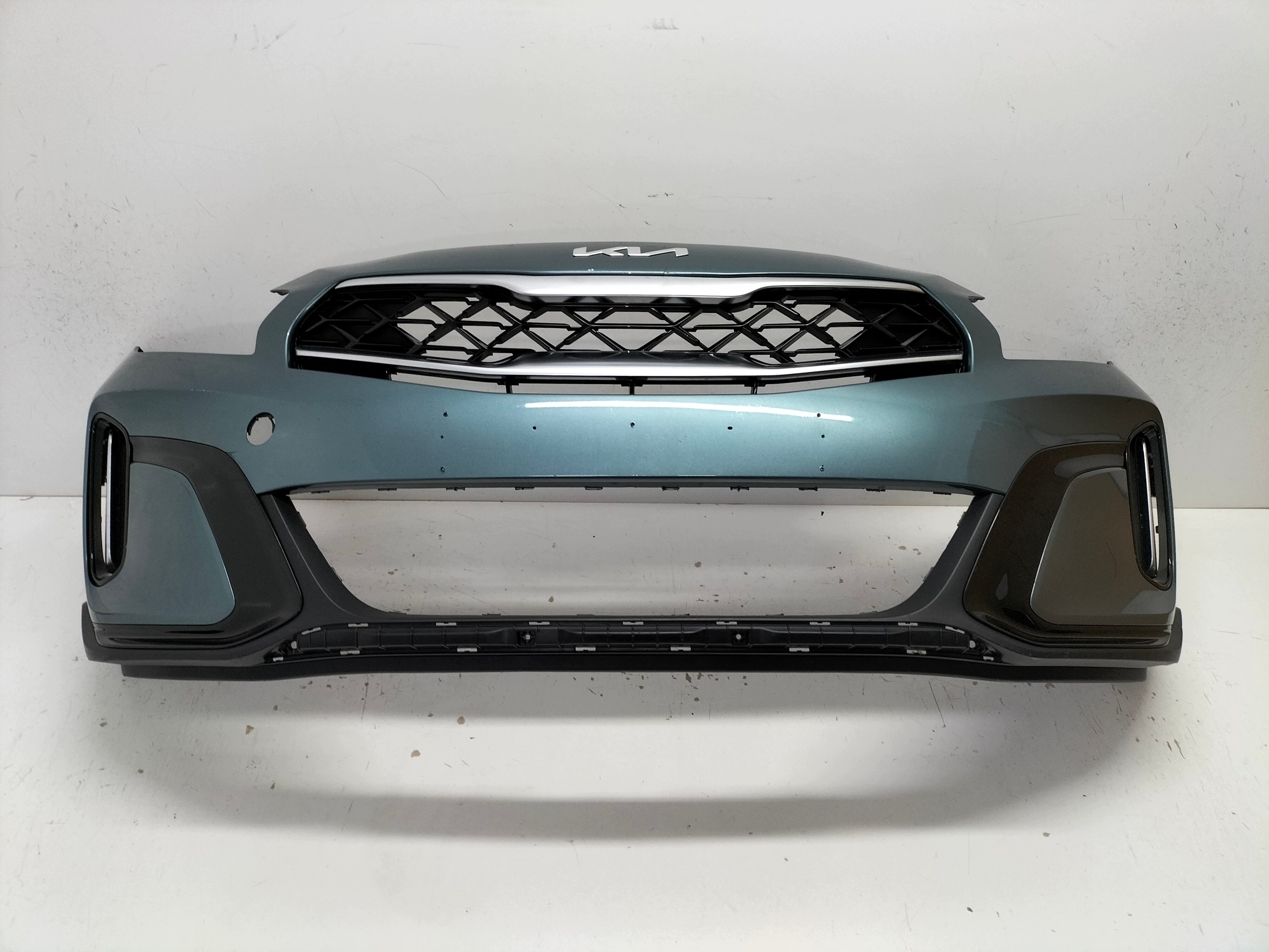 front bumper front KIA X-CEED XCEED LIFT 22- wersja without sensors PDC