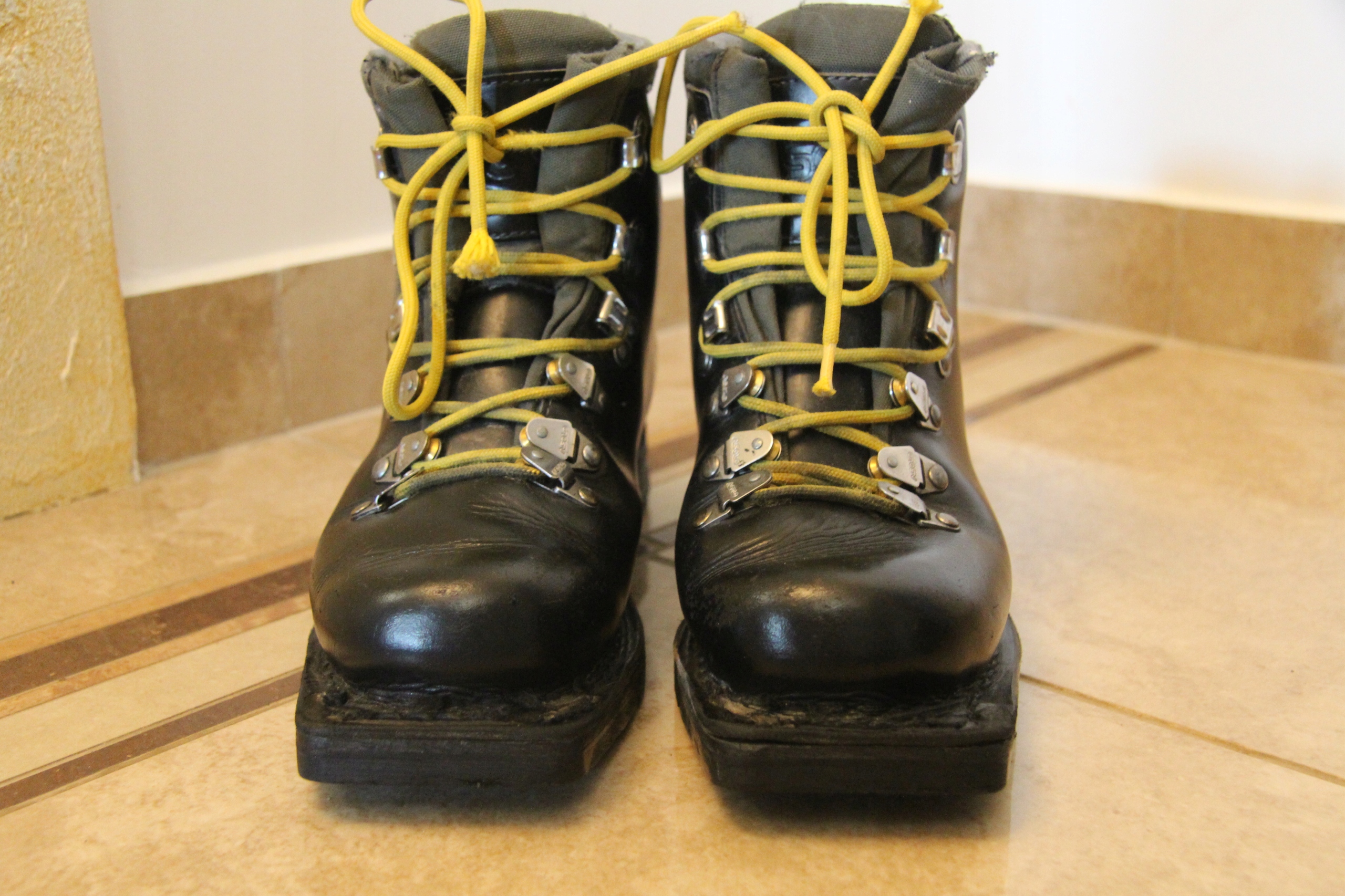 ASOLO - ROZ.38/25CM - 75MM - SKÓRA Rozmiar 38