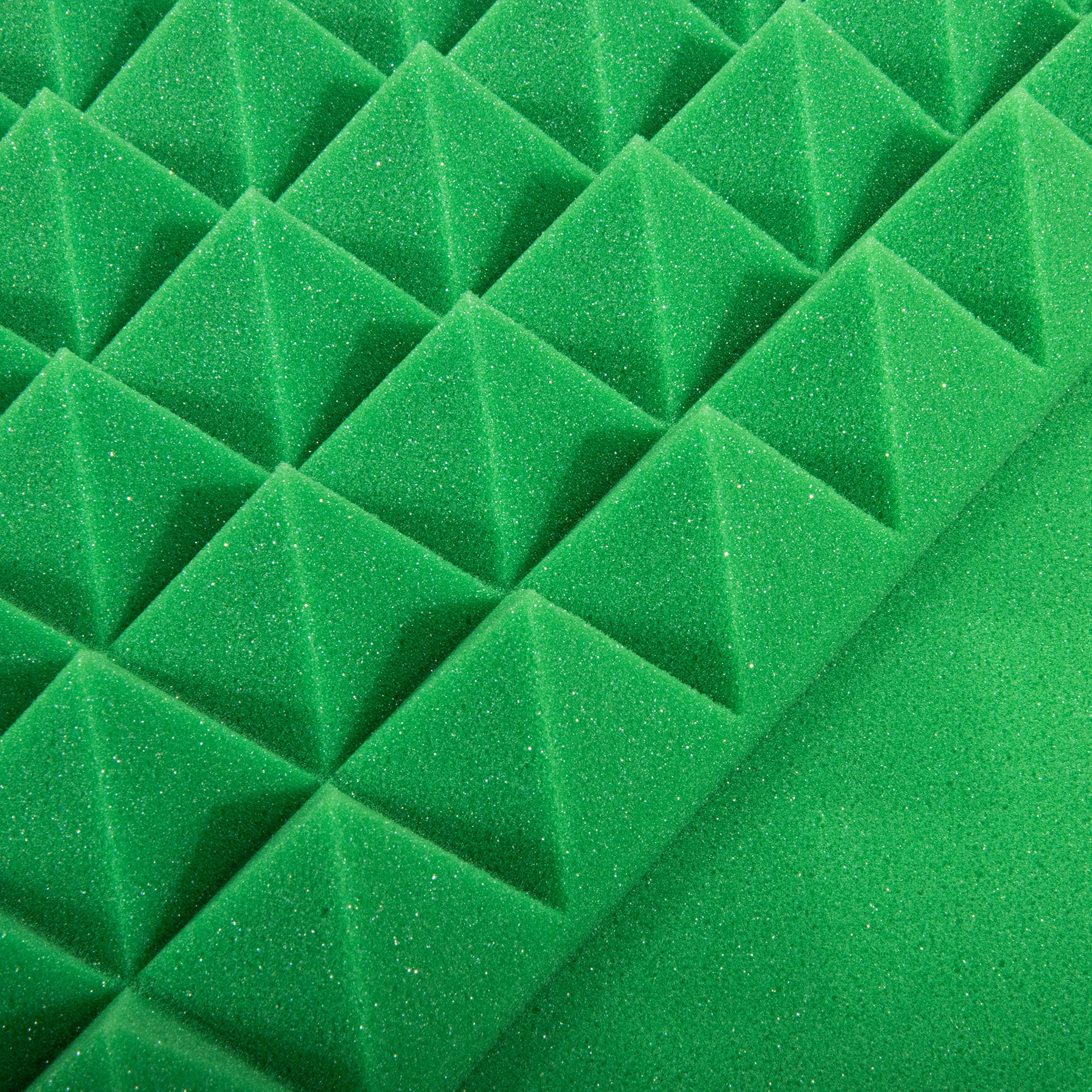 Pianka Gąbka Mata Akustyczna Piramida Zielona 5cm stożki sala konferencyjna Model Pianka akustyczna piramida zielona 50x50x5cm