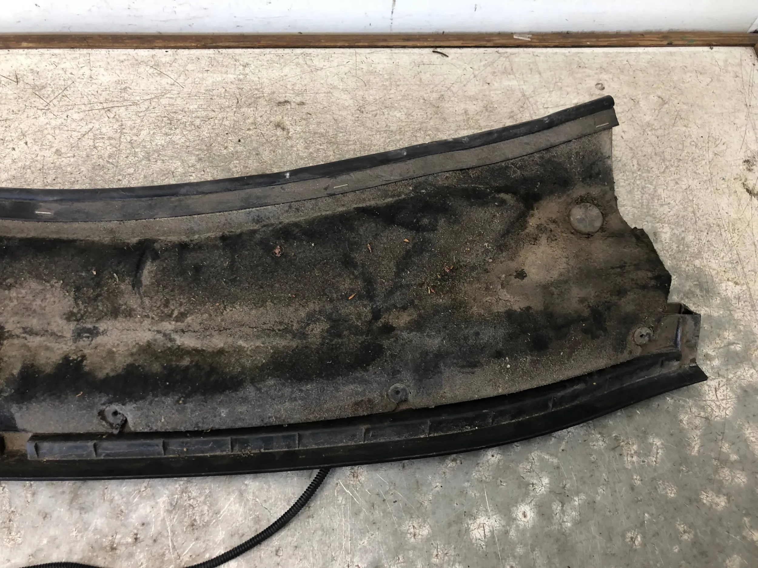 PODSZYBIE DOLNE RENAULT SCENIC III 668100006R Producent części Renault OE