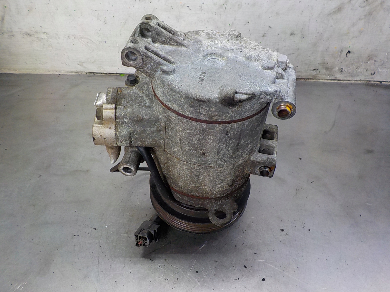 MAZDA 3 2.0 kompresor pumpa klimatizaci F500RN8AA-04