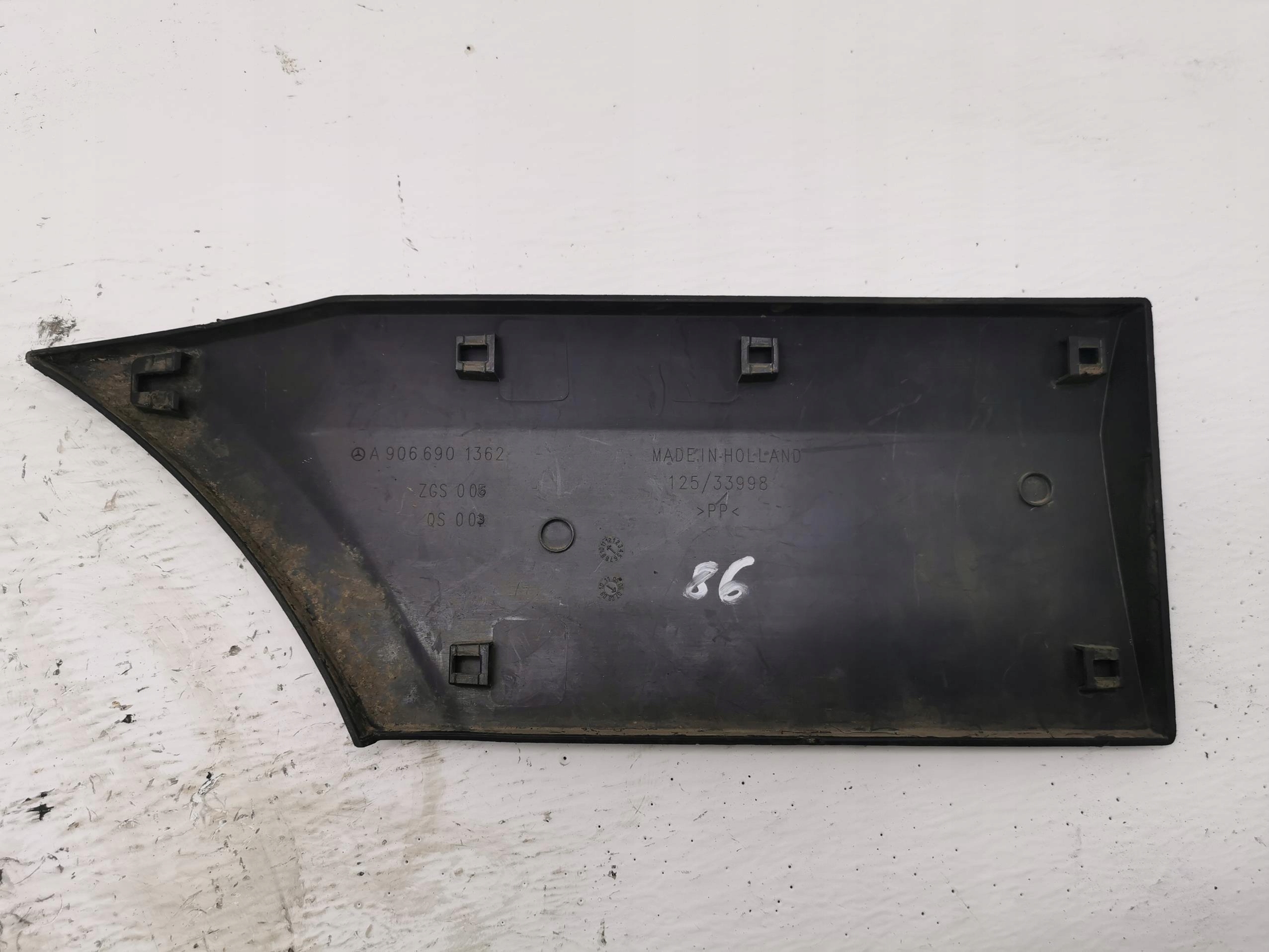 moulding left rear part MERCEDES SPRINTER W906 A9066901362