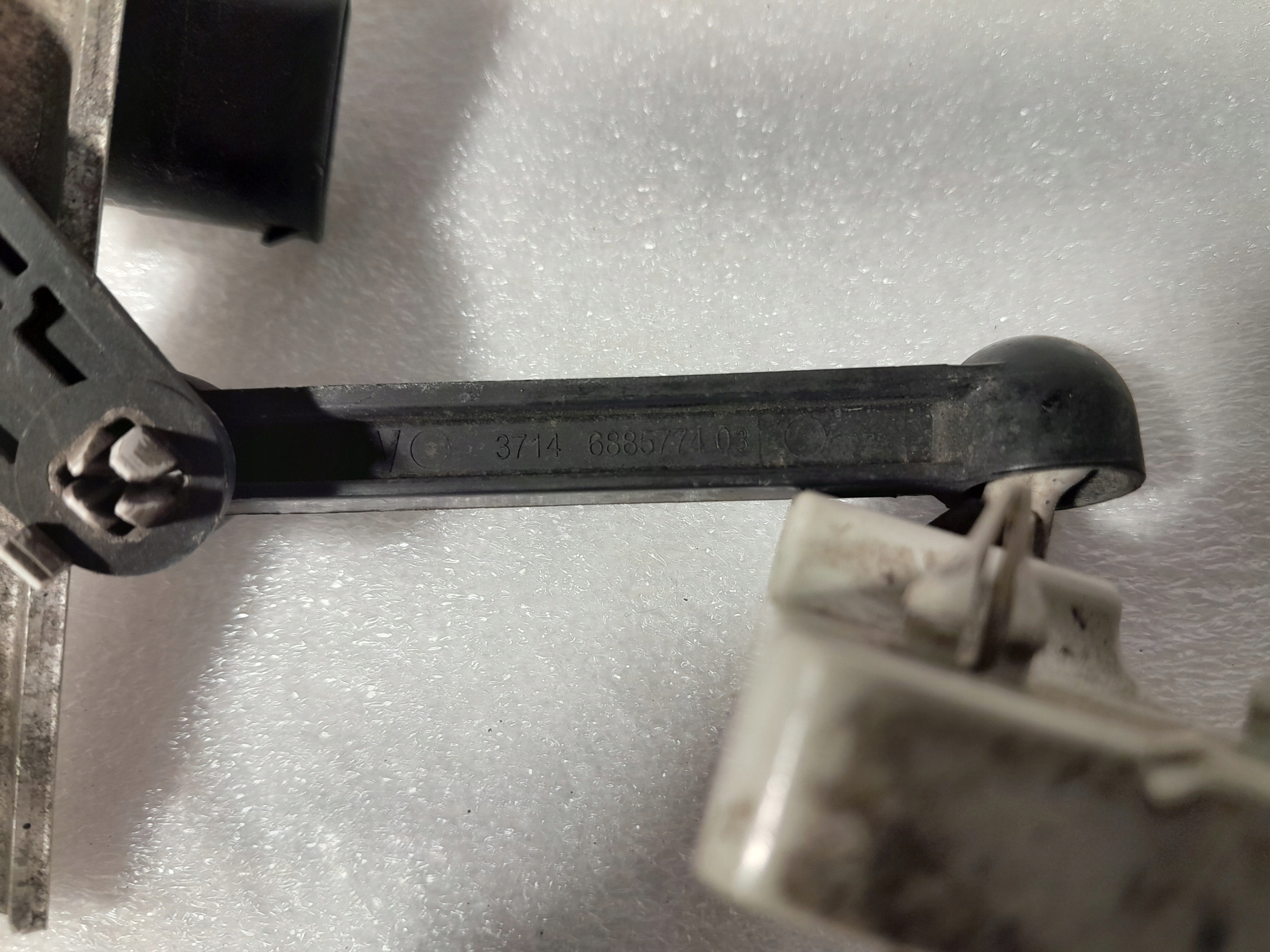 BMW OE Sensor POZIOMOWANIA Leuchten 6885774 3401269