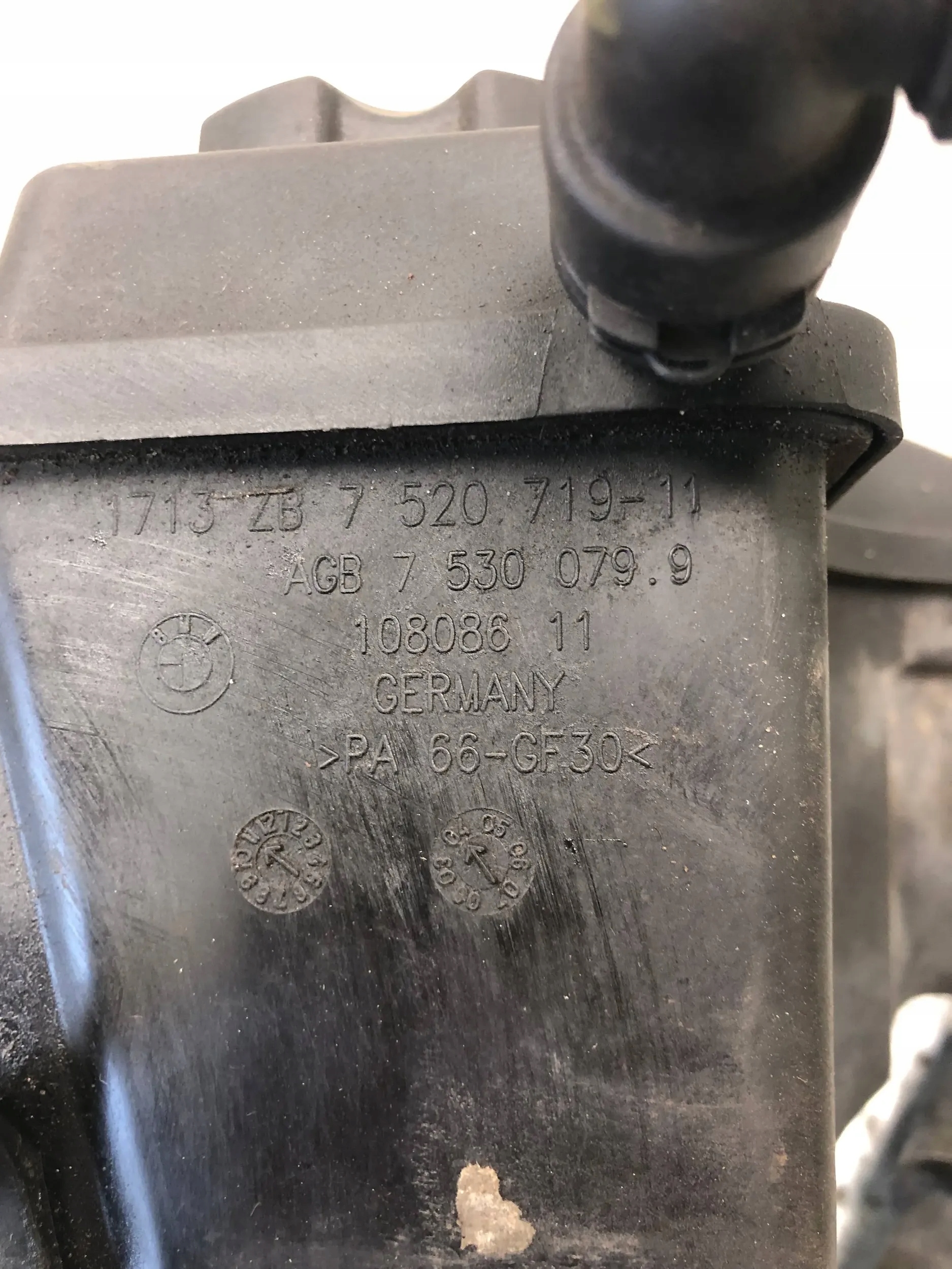 Réservoir eau BMW E87 7520719